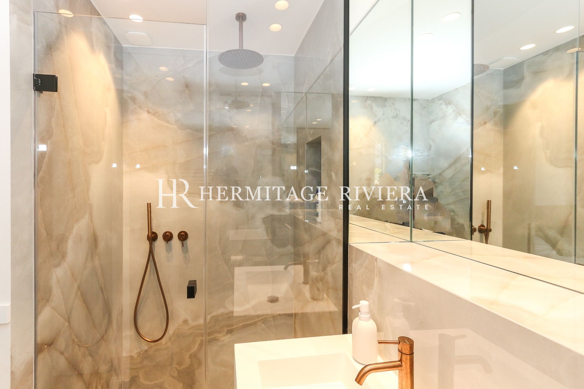 优雅的别墅,享有壮丽的景色 (图片 25)