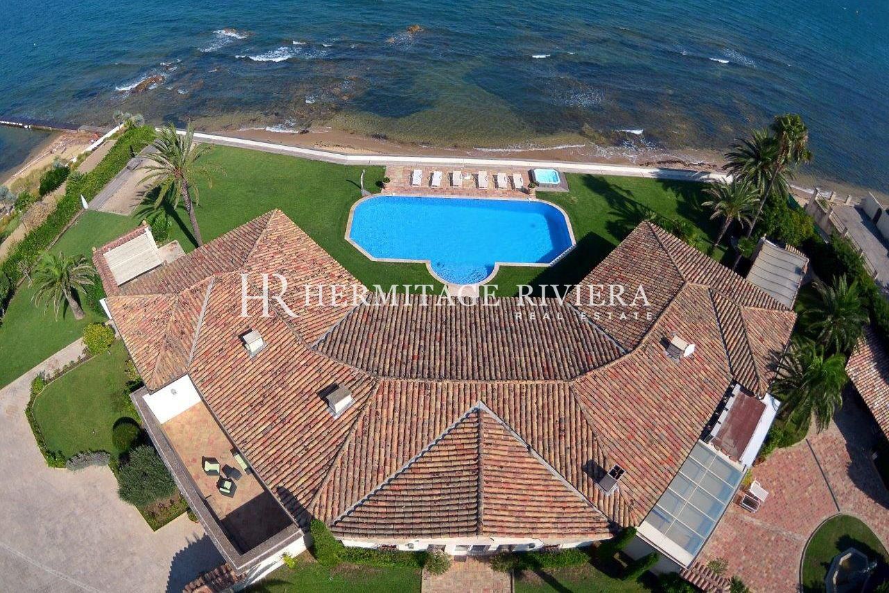 Meravigliosa proprietà sul lungomare - Piscina - Eliporto (immagine 2)