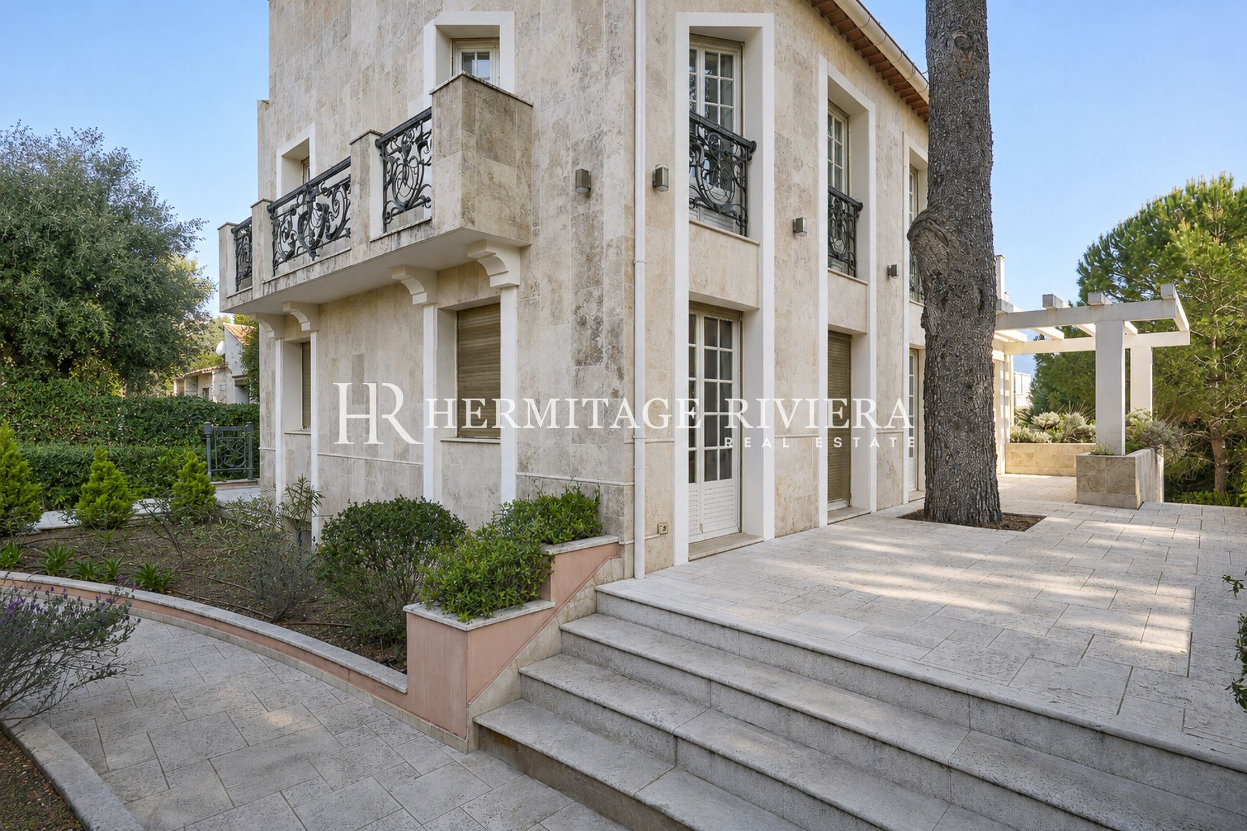 facade of villa for sale in Cap-Martin