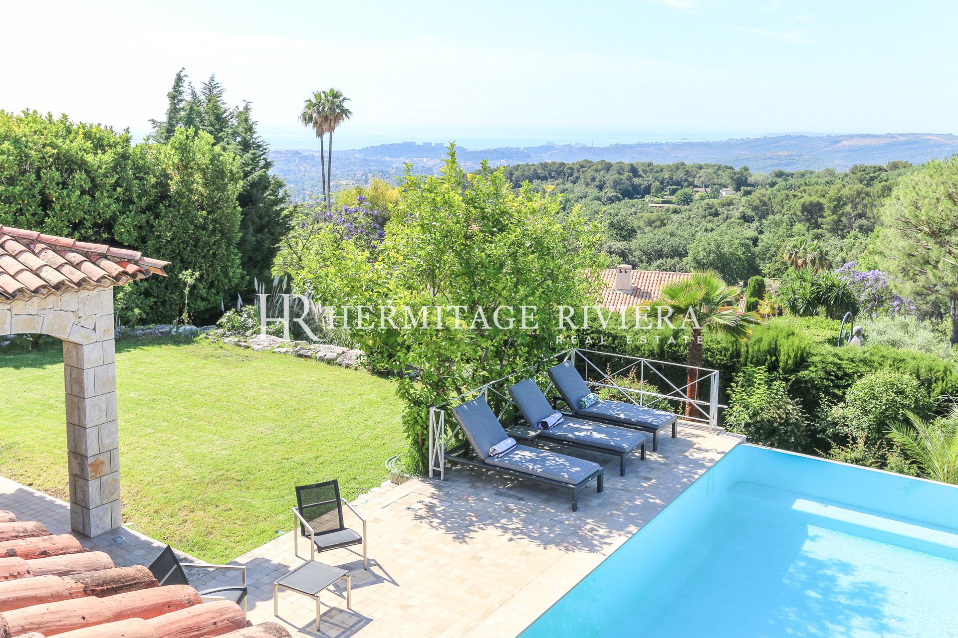 Villa i Saint-Paul-de-Vence Privat ejendom - Havudsigt - Flad have - Pool  (billede 32)