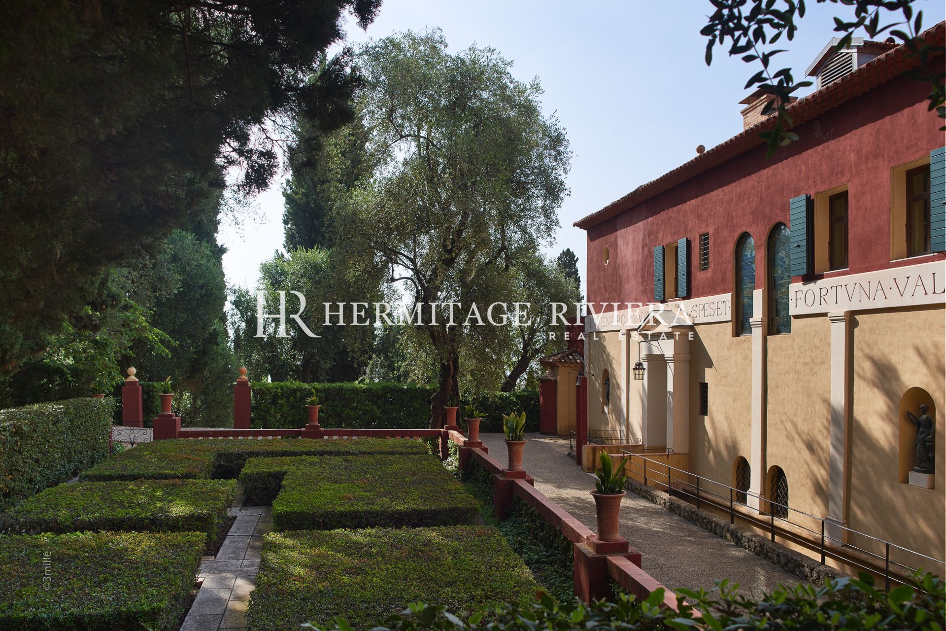 坐落在壮丽植物园中的非凡历史庄园 (图片 28)