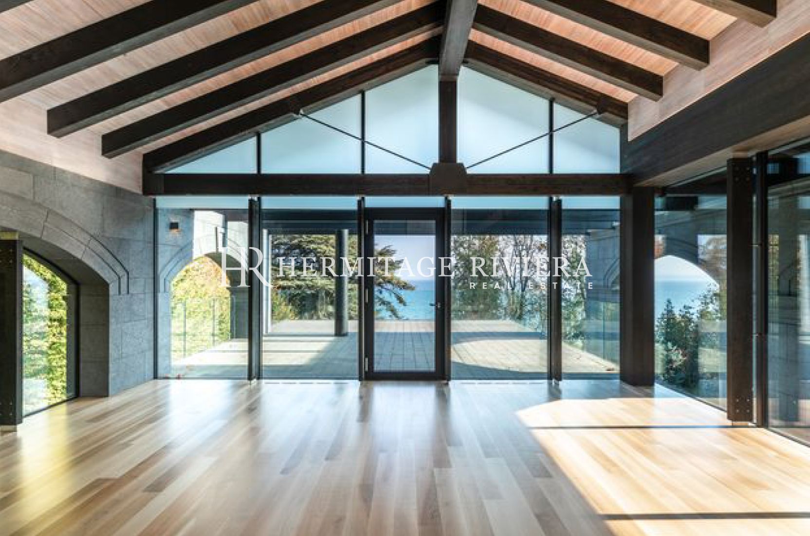 New waterfront mansion - Private beach  (image 6)