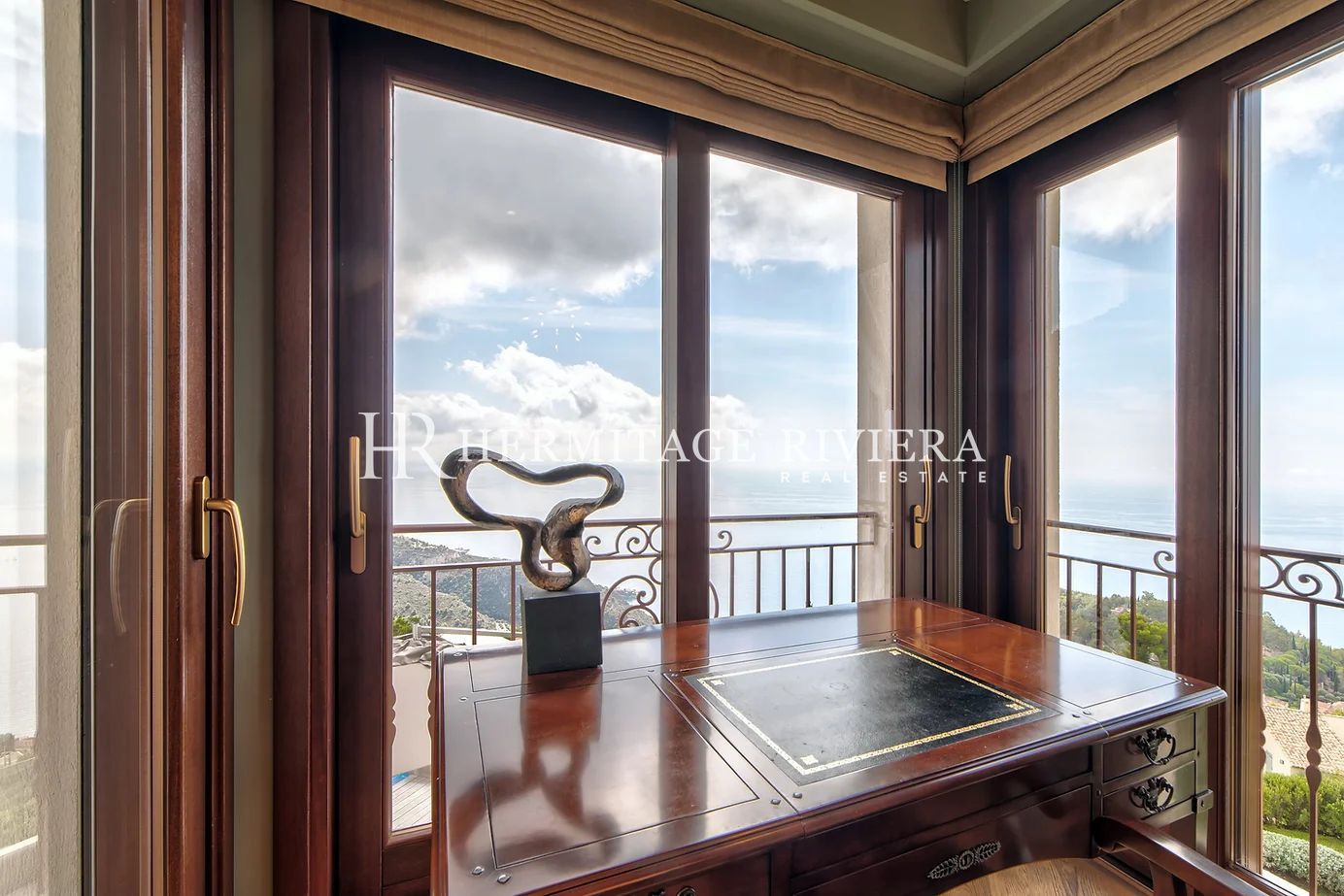 Con vista sul borgo medievale - Piscina - Vista mare (immagine 20)