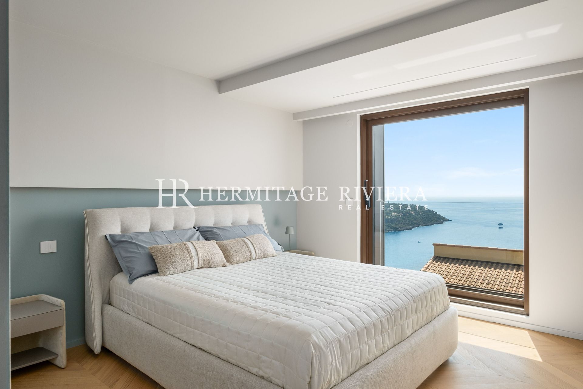Modern renovated villa with sea view and pool (image 7)
