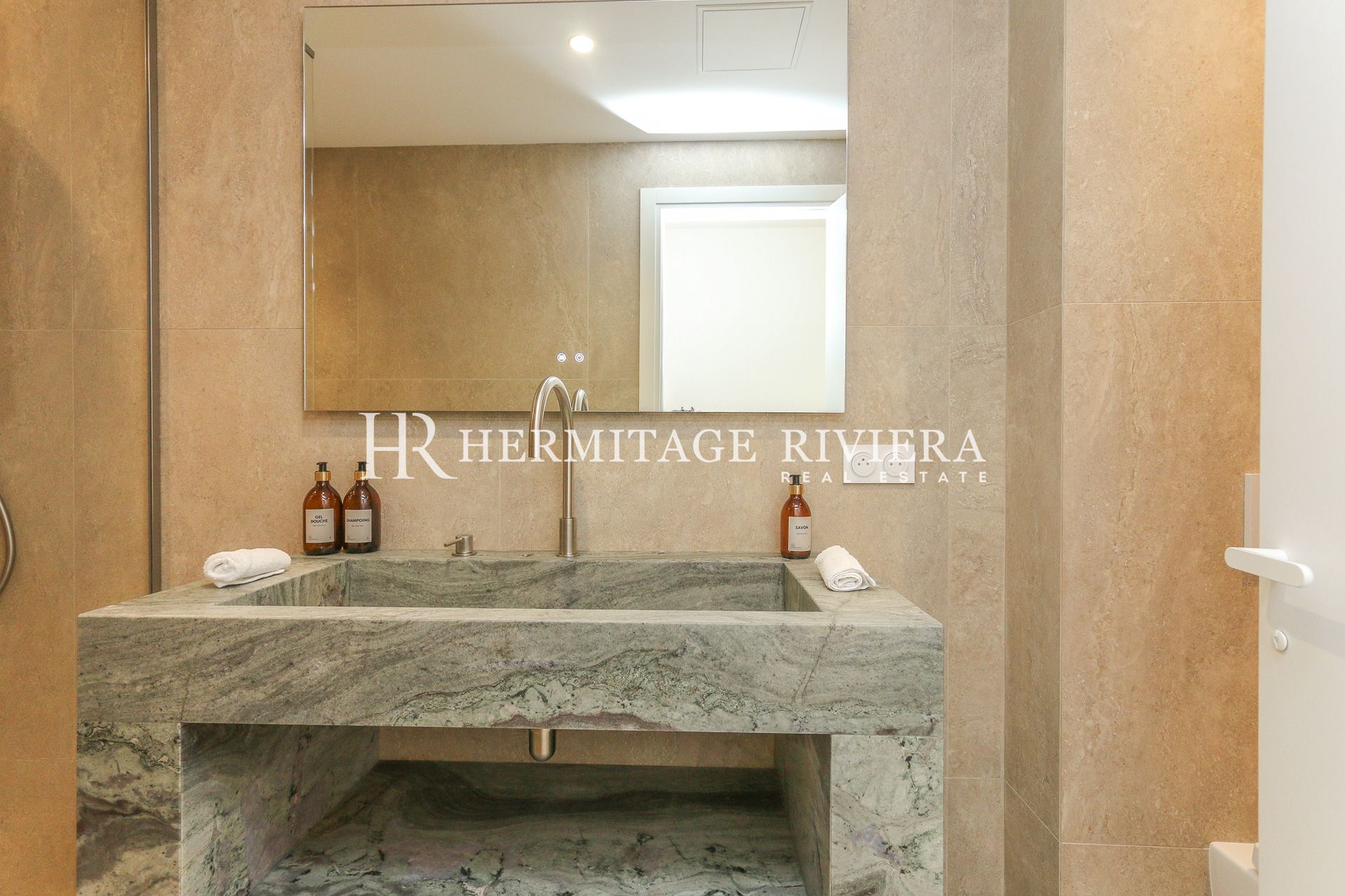 Villa in Roquebrune-Cap-Martin New villa - sea view calme close Monaco (image 16)