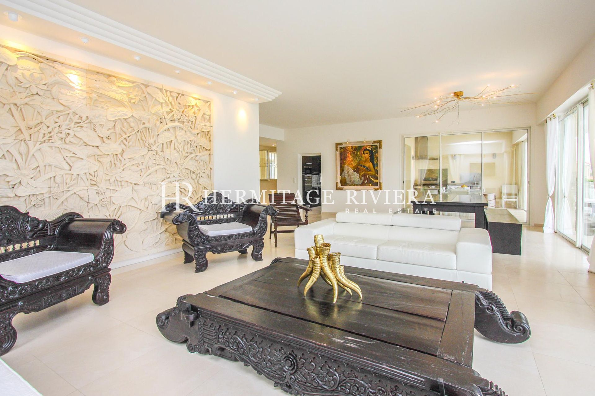 Villa moderna - Proprietà chiusa - Vista mare (immagine 4)