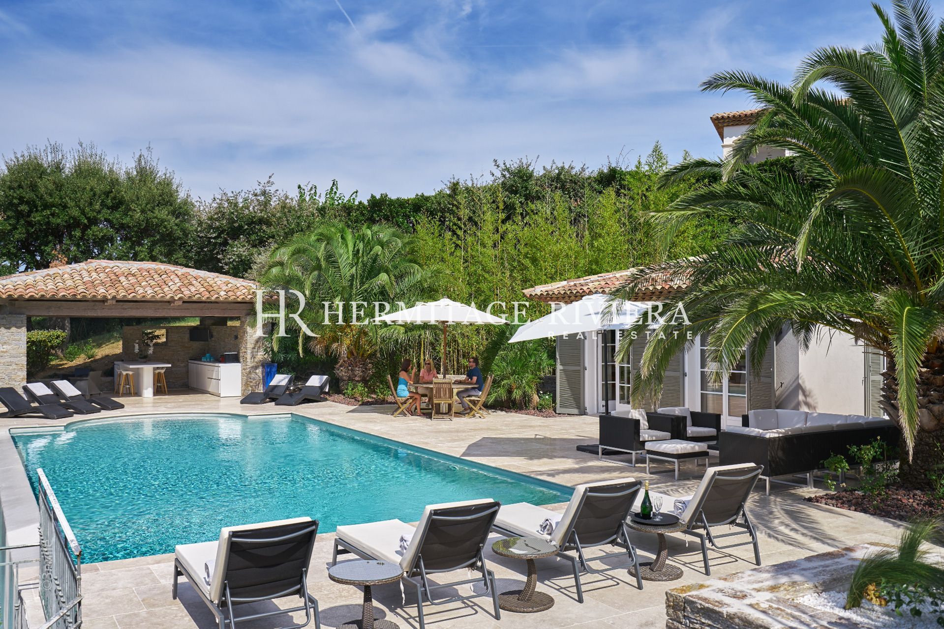 Amplia villa - Excepcionales vistas al mar - Piscina (imagen 3)