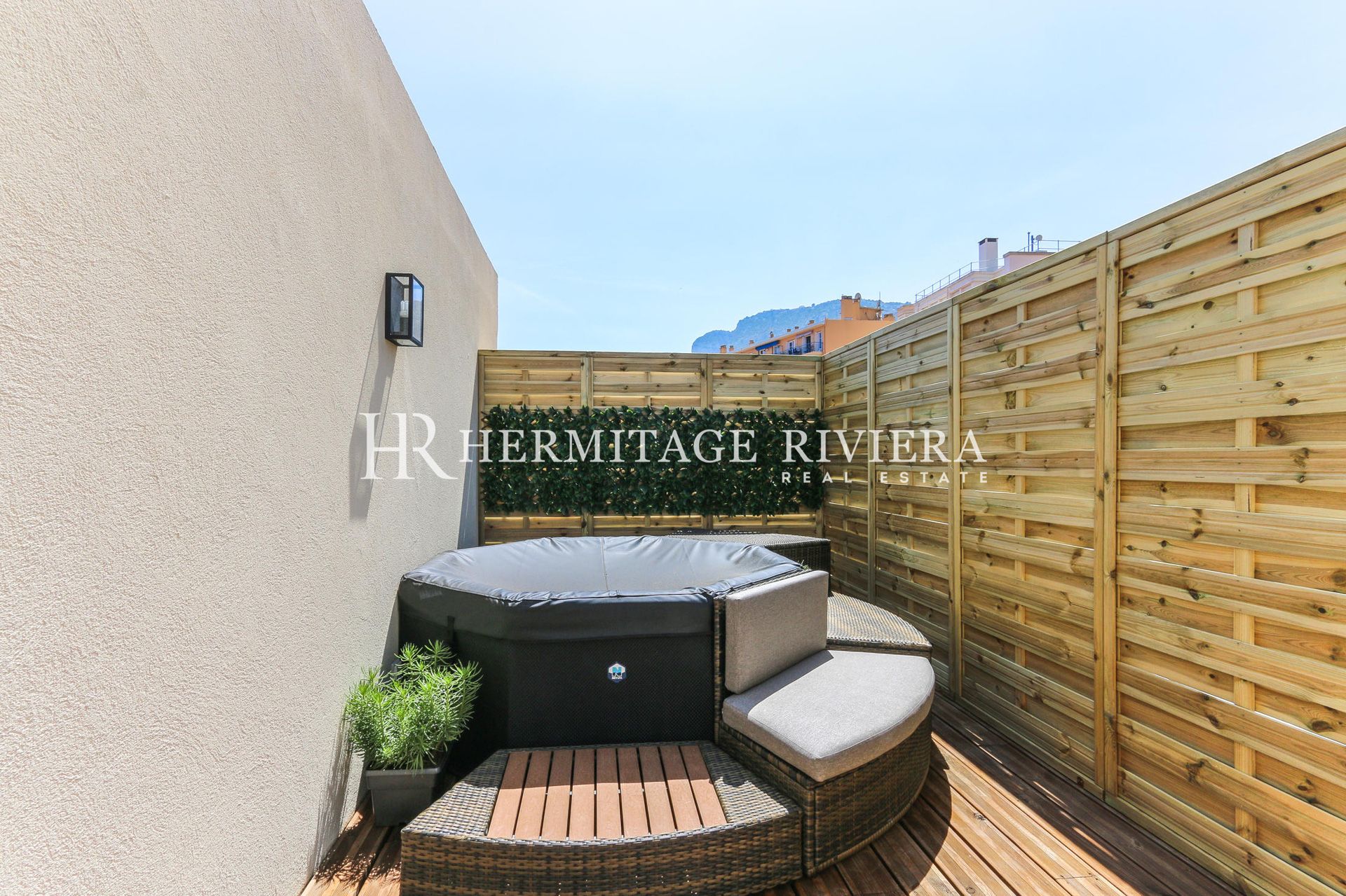 3-bedroom apartment - Top floor - Renovated - Overlooking Monaco (image 25)