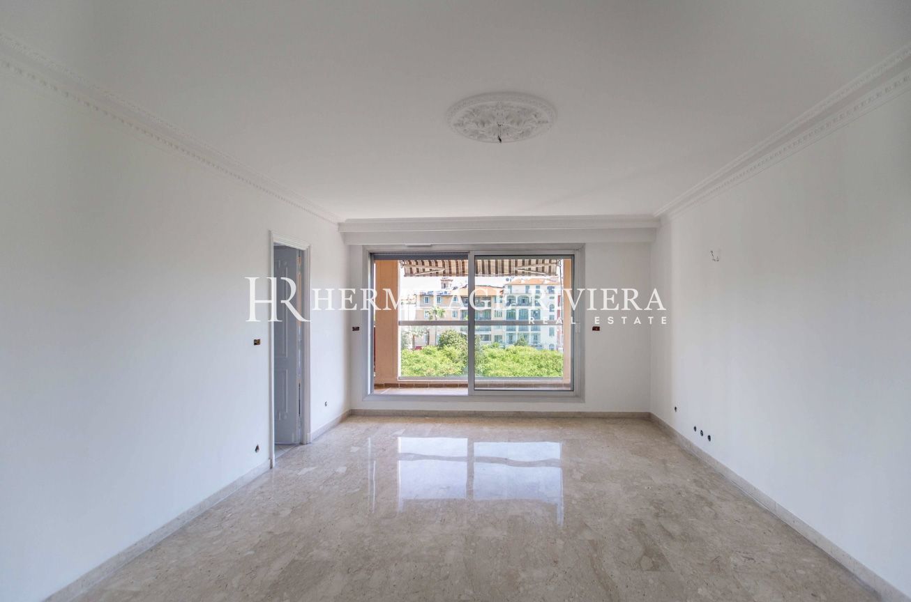 1 bedroom - Renovated - Terrace - City center (image 4)