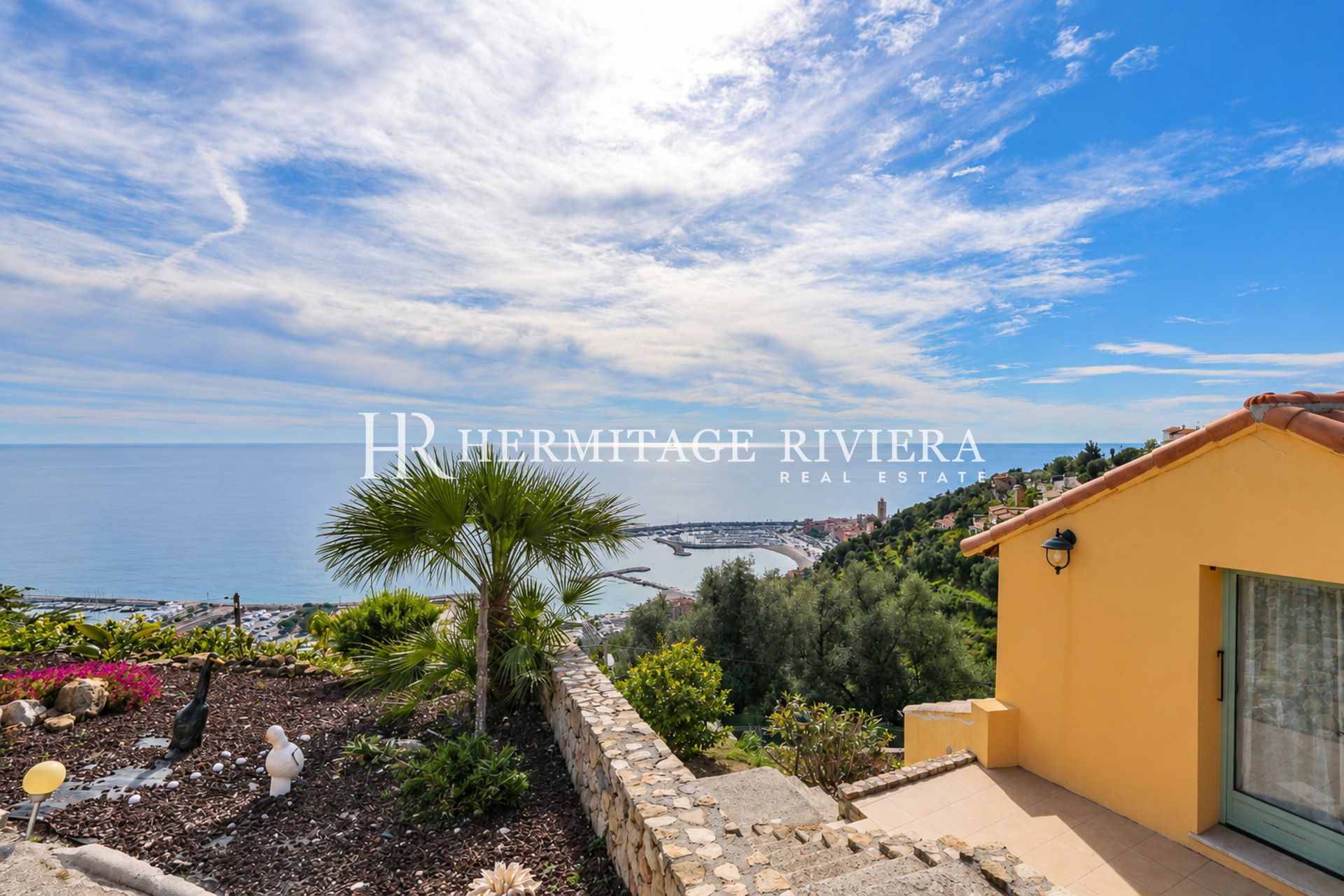 Villa à Menton Garavan Villa avec piscine et panorama à 360° - vues spectaculaires (image 19)