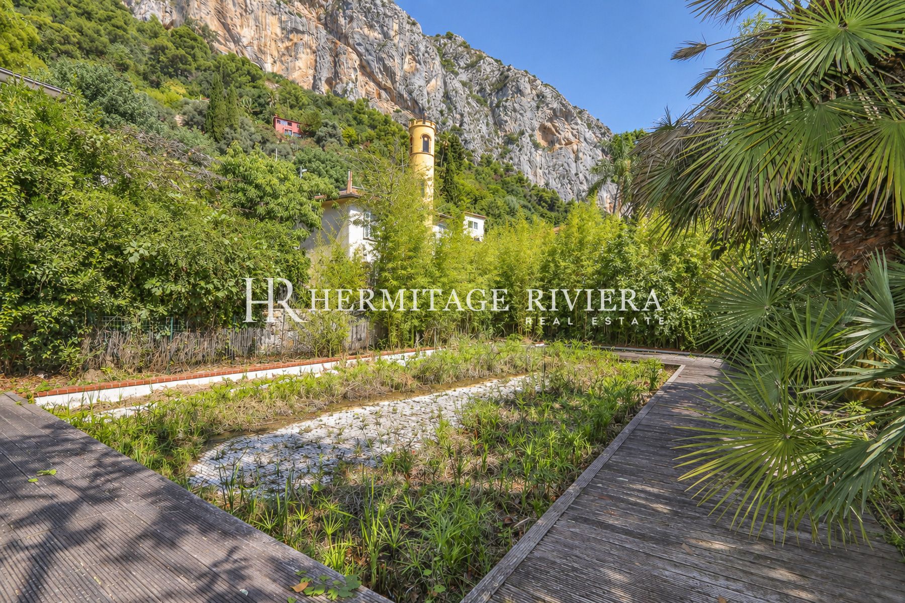 Villa in Menton Garavan Elegant 19th century stone mansion with sea view (image 8)