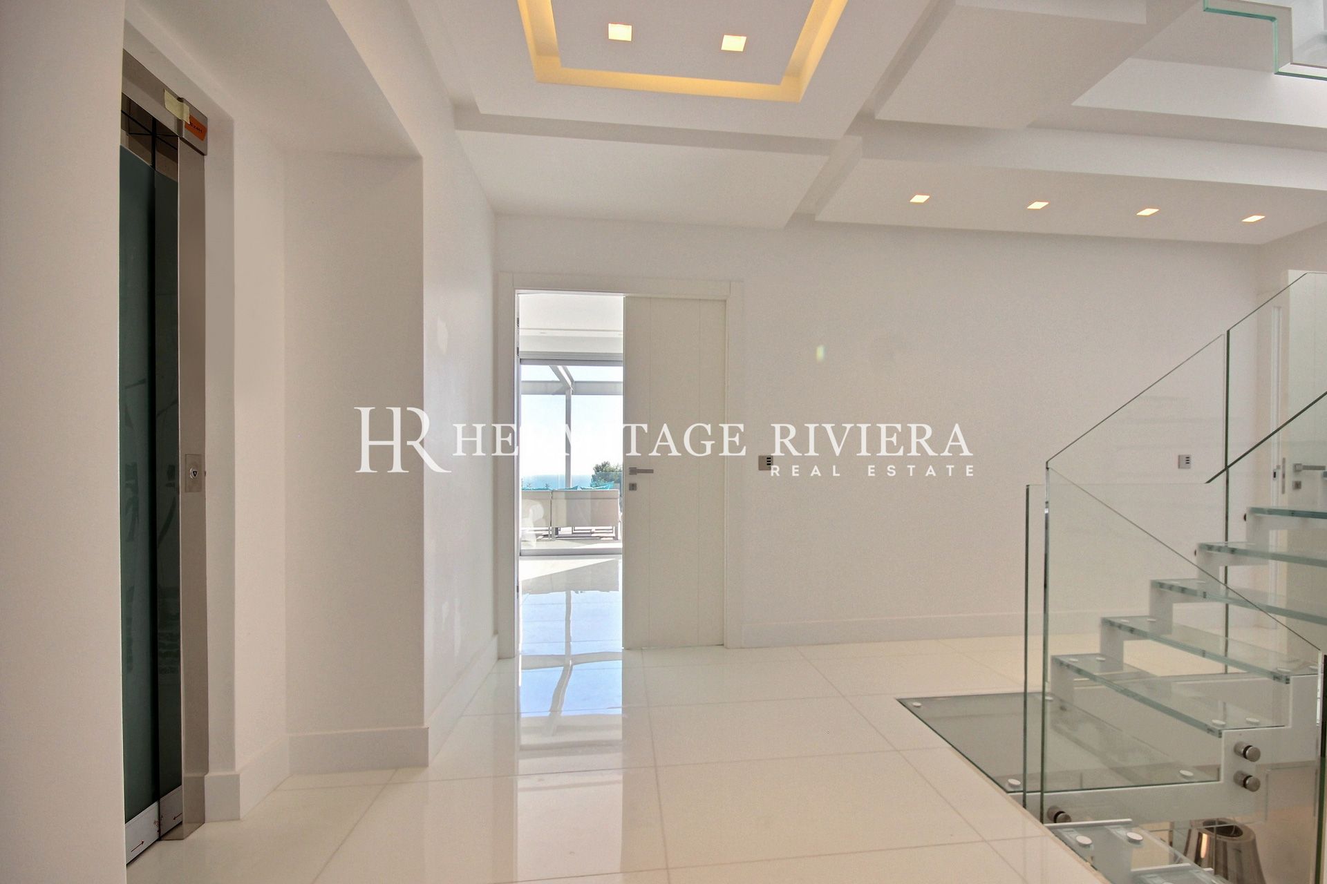 Modern villa - Sea view - Pool (image 8)