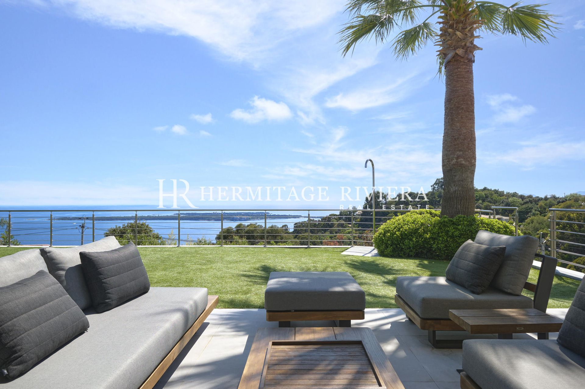 Modern with panoramic views (image 4)