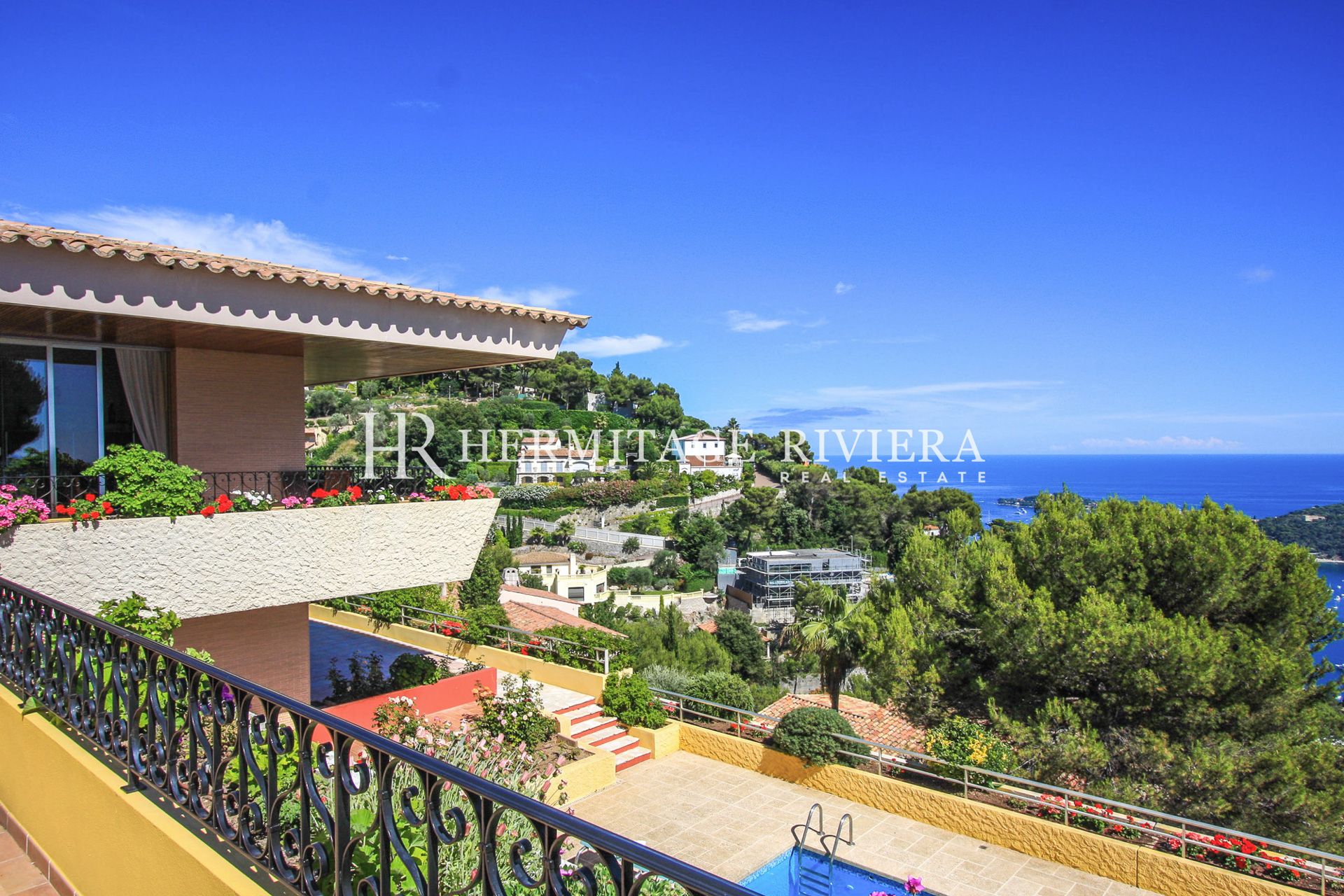 坐拥全景的非凡别墅 (图片 7)