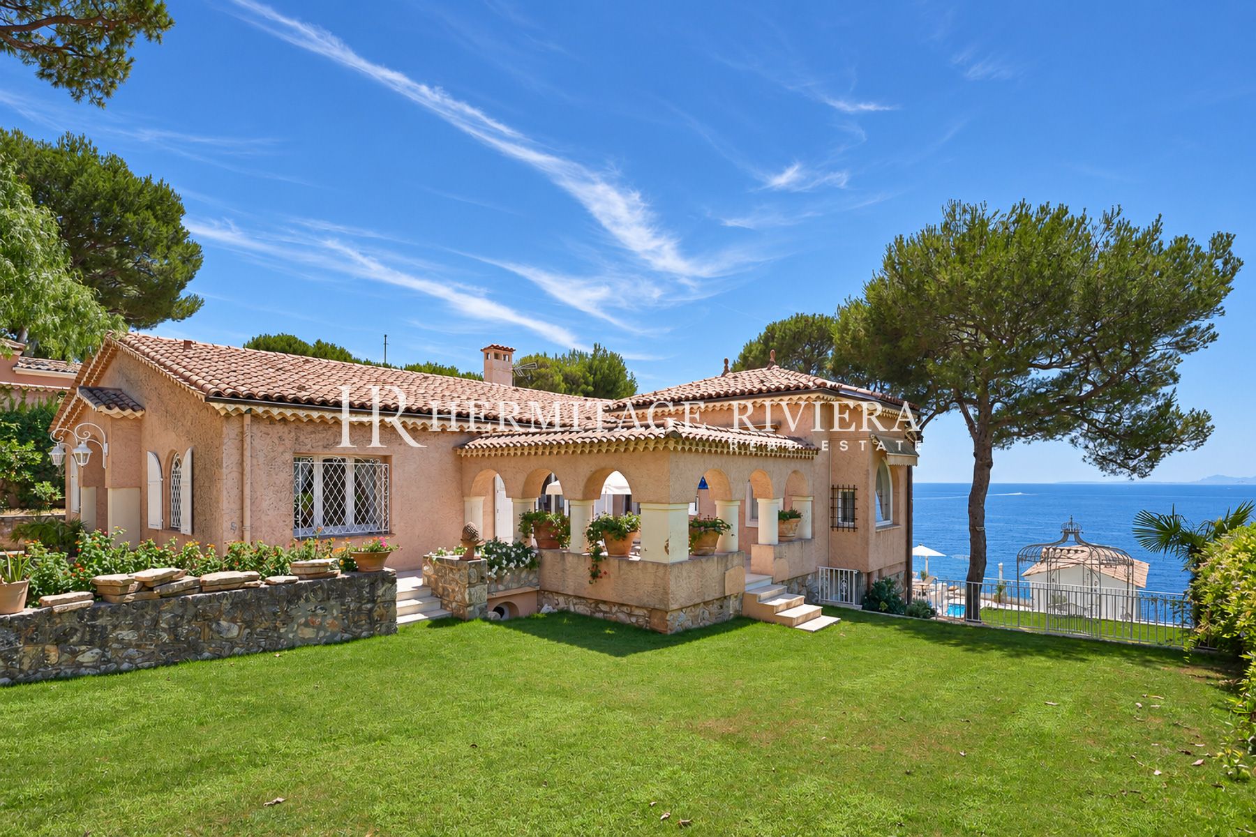 Villa in Saint-Jean-Cap-Ferrat Waterfront villa - Panoramic sea views - Pool (image 9)