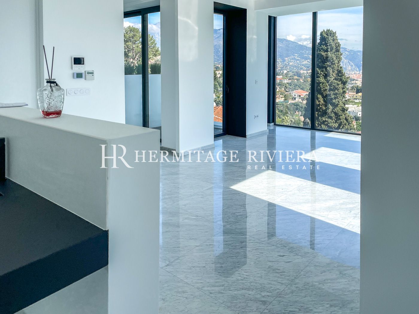 Luxurious modern villa - Pool - Sea view (image 6)