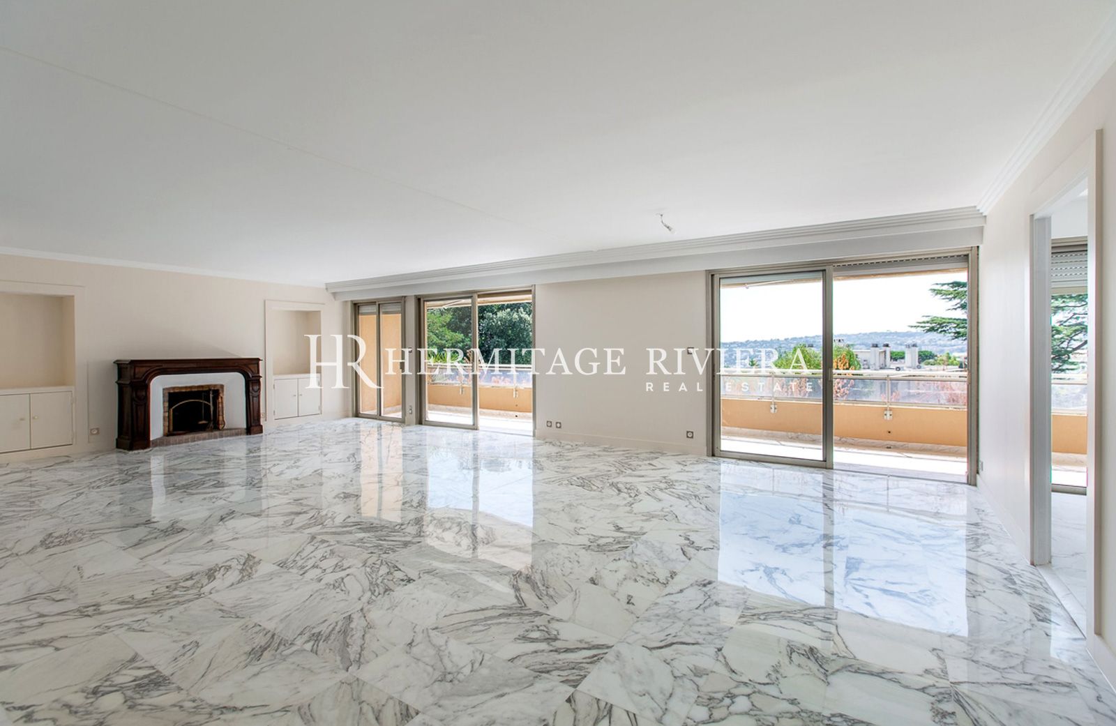 Penthouse in Nice Cimiez 3 bedroom - Roof terrace - Pool  (image 1)