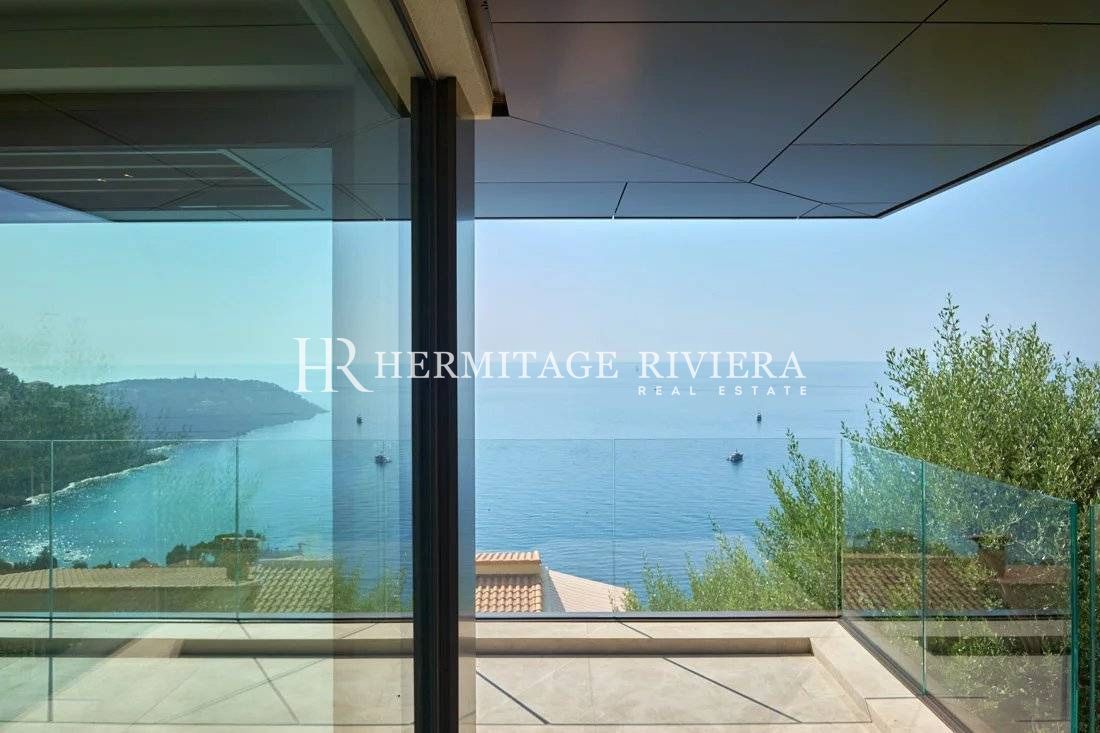 Modern renovated villa with sea view and pool (image 1)