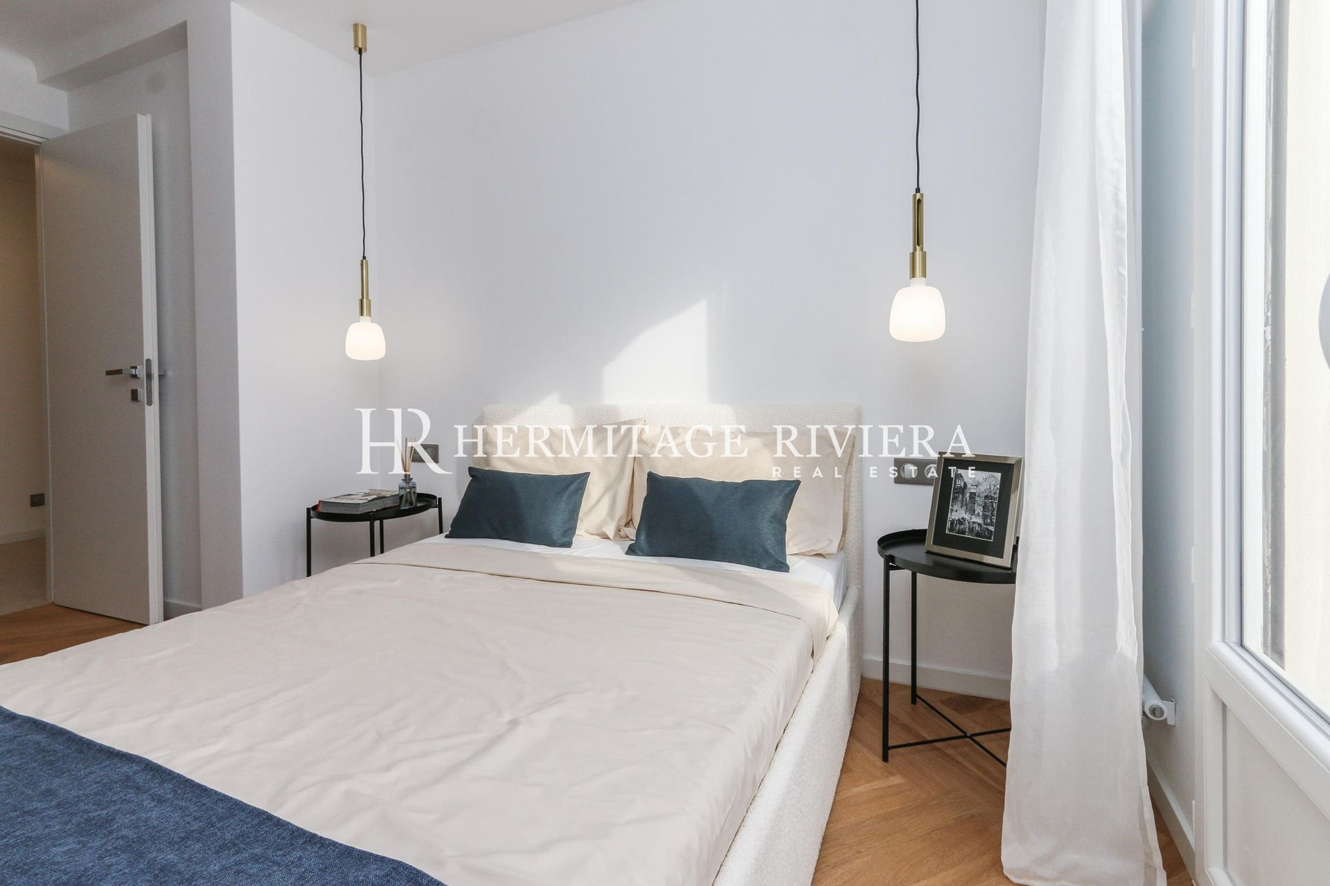 1 bedroom apartment - Renovated - Open-air terrace (image 16)