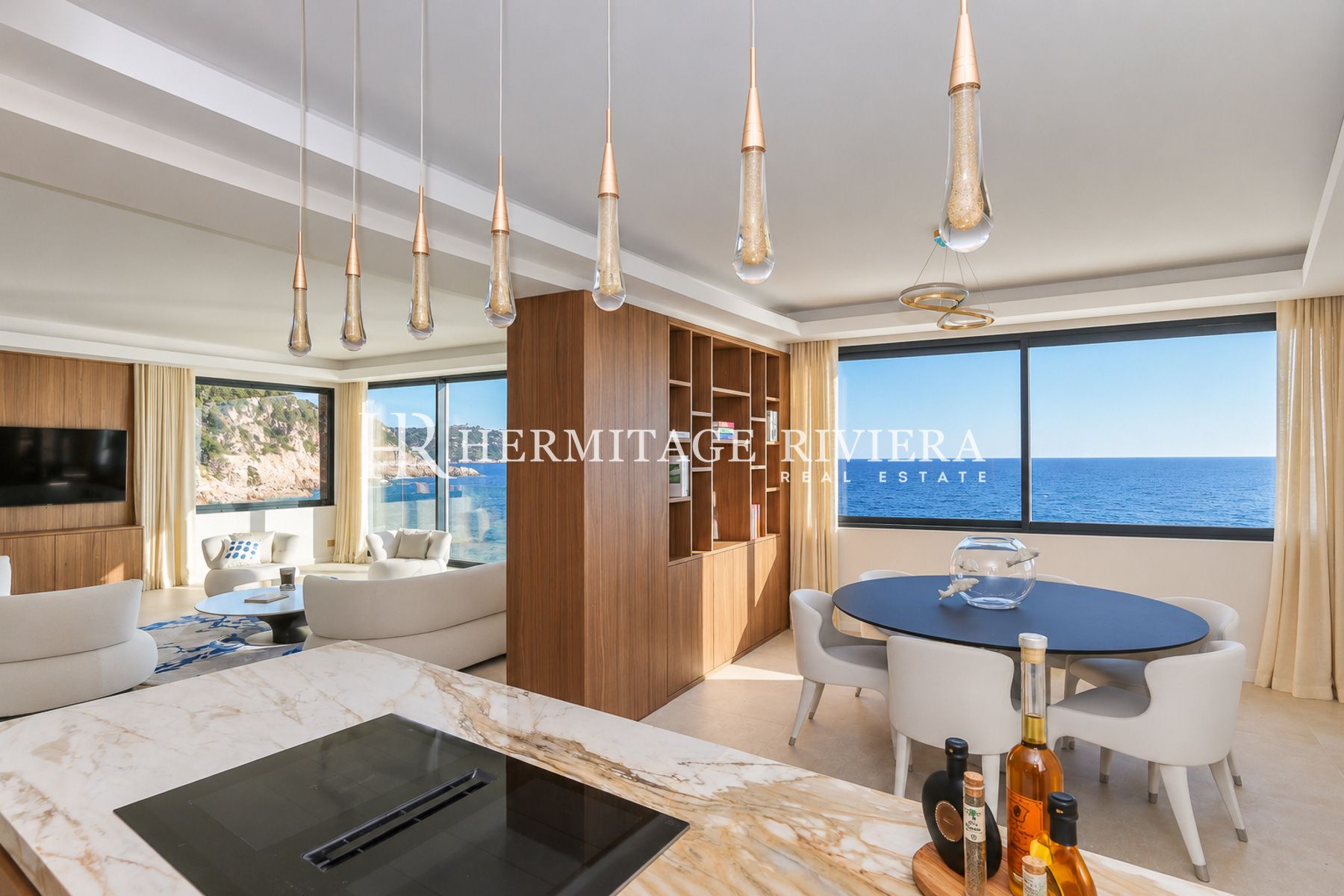 Villa à Cap-de-Nice Front de mer - Accès direct à la mer - Rénovée - Domaine fermé  (image 15)