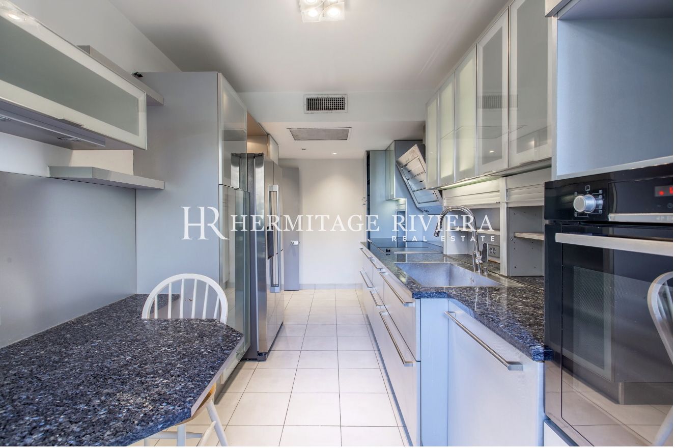 3 bedroom - Terrace - Concierge - Garage (image 8)