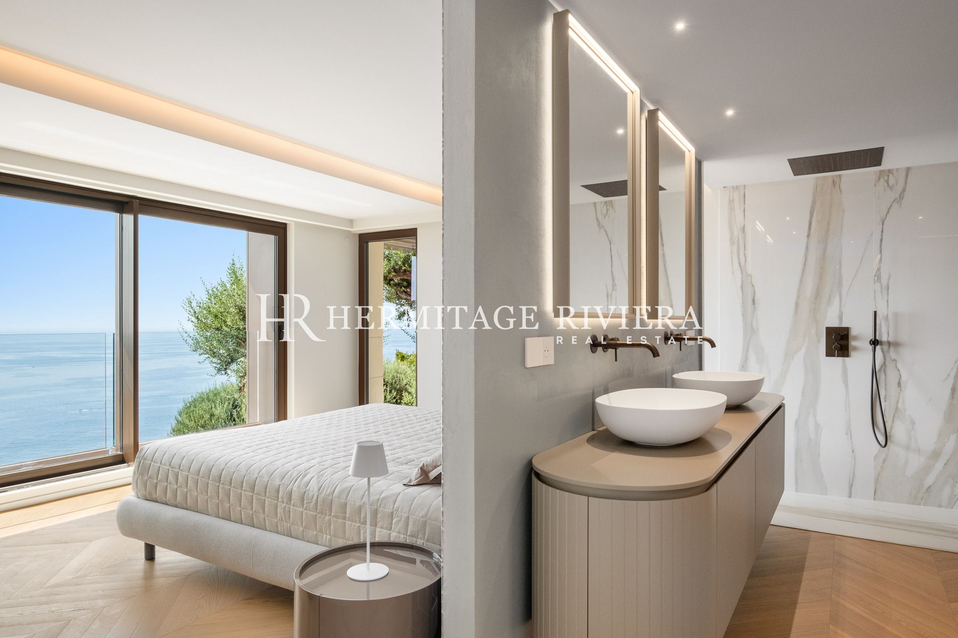 Modern renovated villa with sea view and pool (image 9)