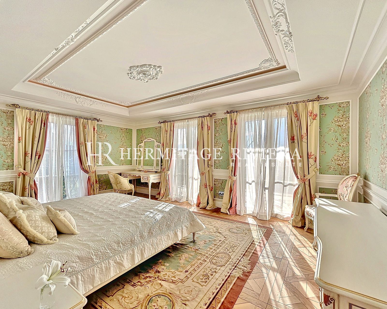 Magnificent Palace - Sea view - Tennis court - Pool (image 19)
