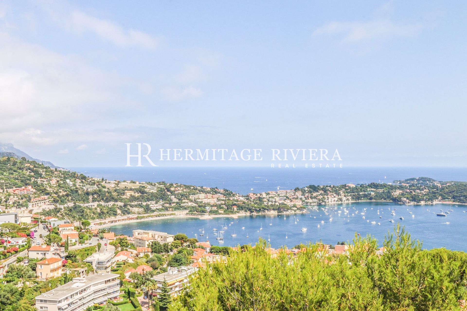 Penthouse - 2 bedroom - Panoramic sea views - Terrace (image 8)