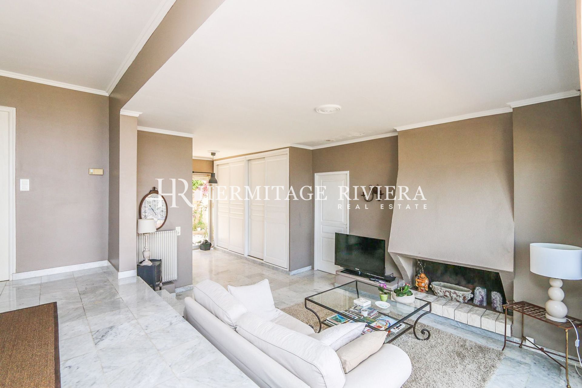 Penthouse - 2 bedroom - Panoramic sea views - Terrace (image 6)