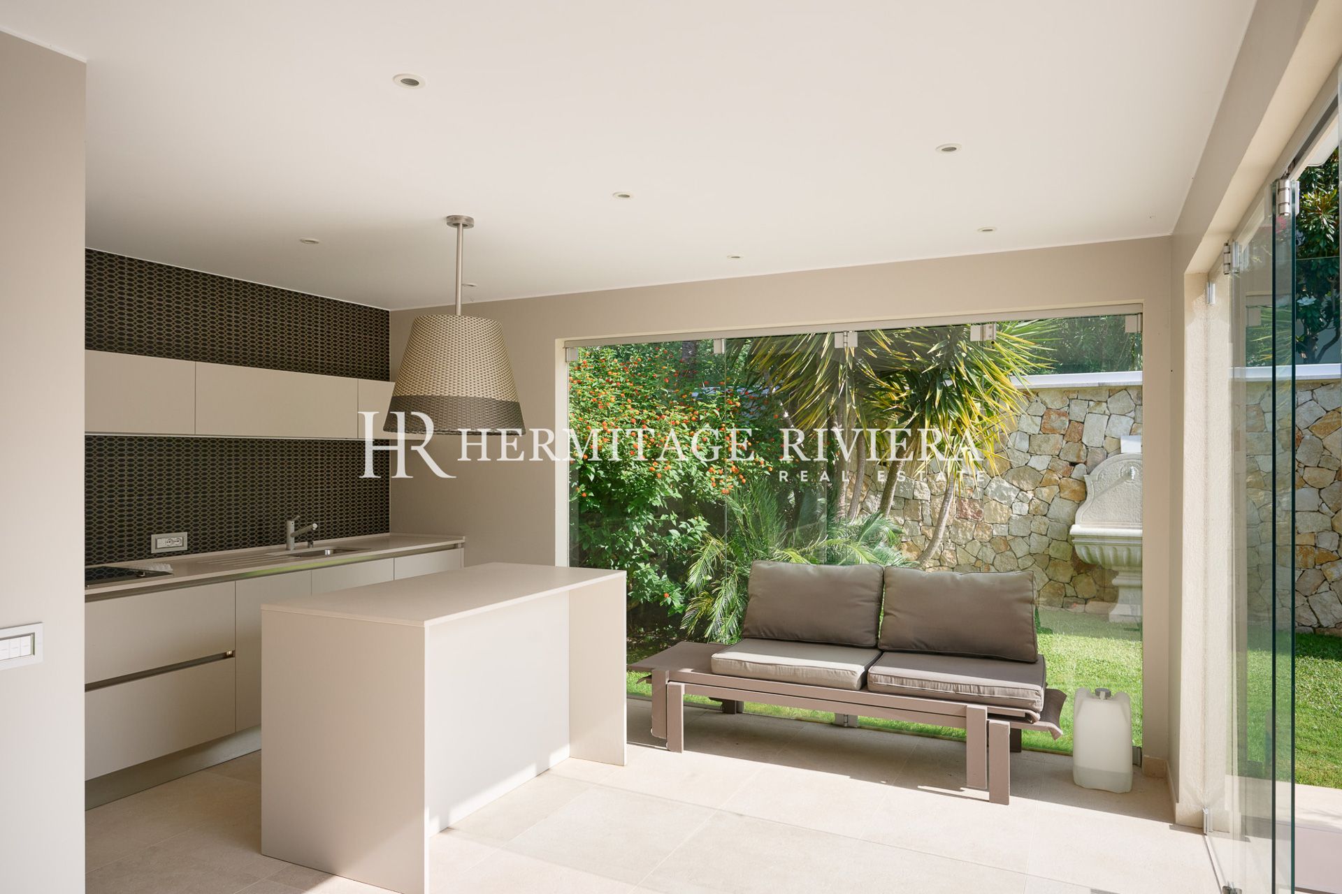 Владение из двух современных вилл - Вид на море - Бассейн (изображение 35)