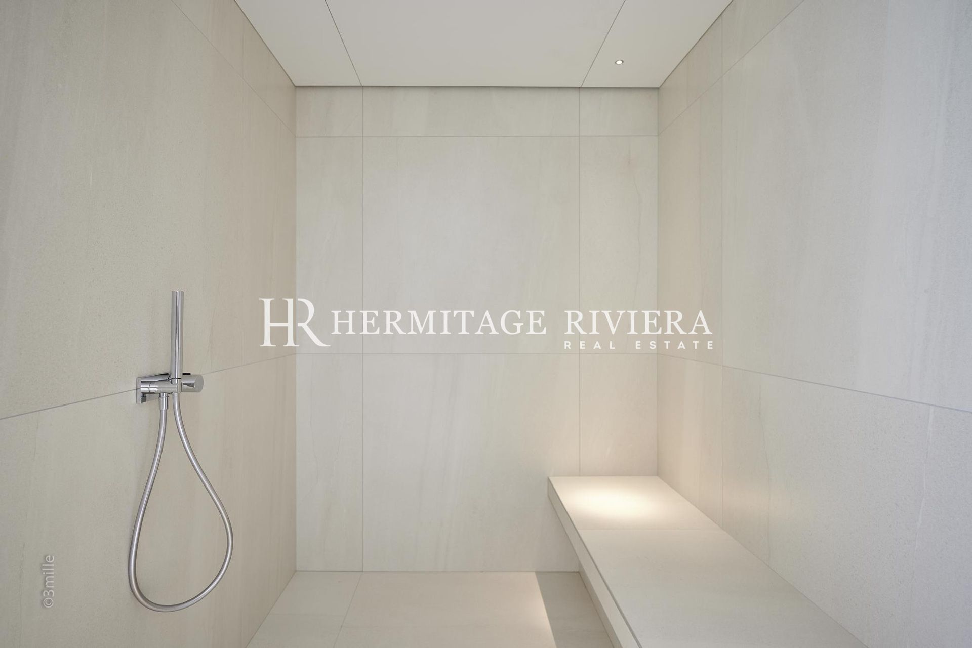 Luxury property - Sew Views - Pool (image 21)