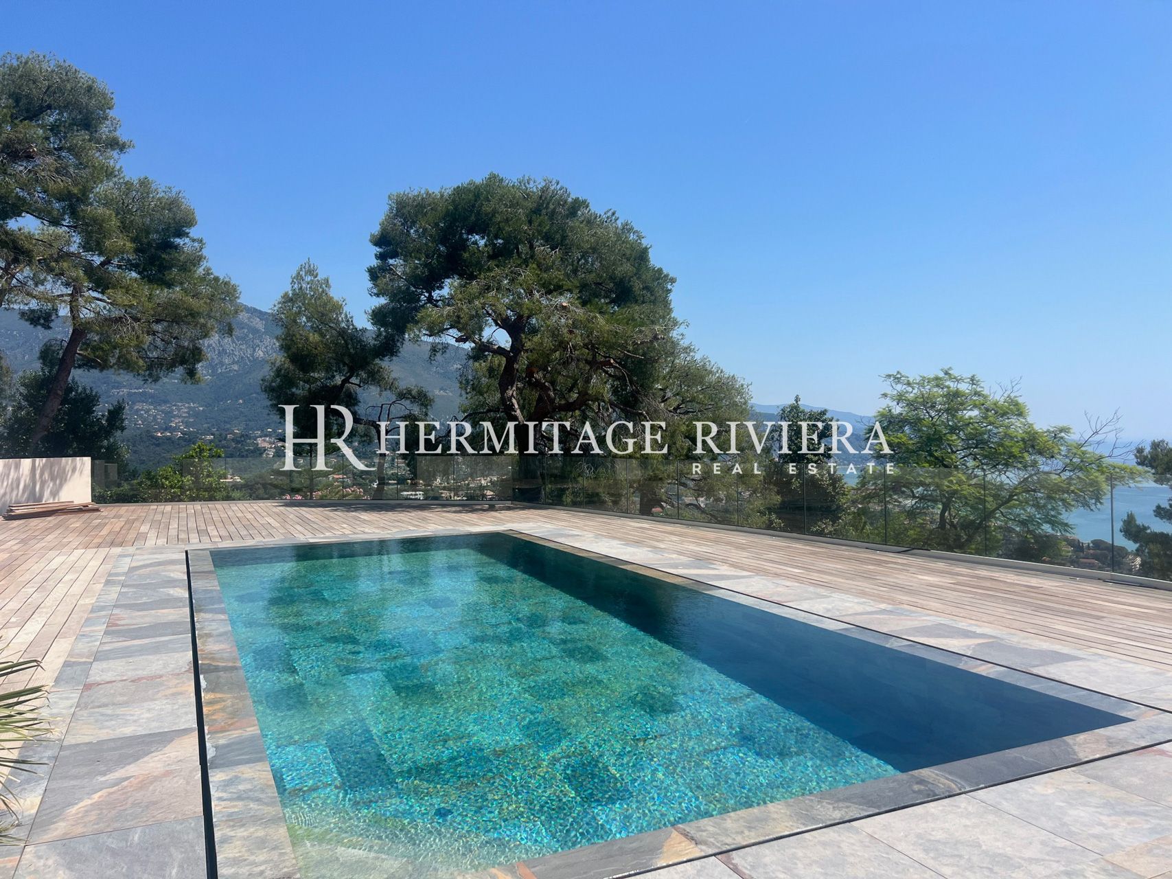 Ny villa - Havsutsikt - Pool (bild 9)