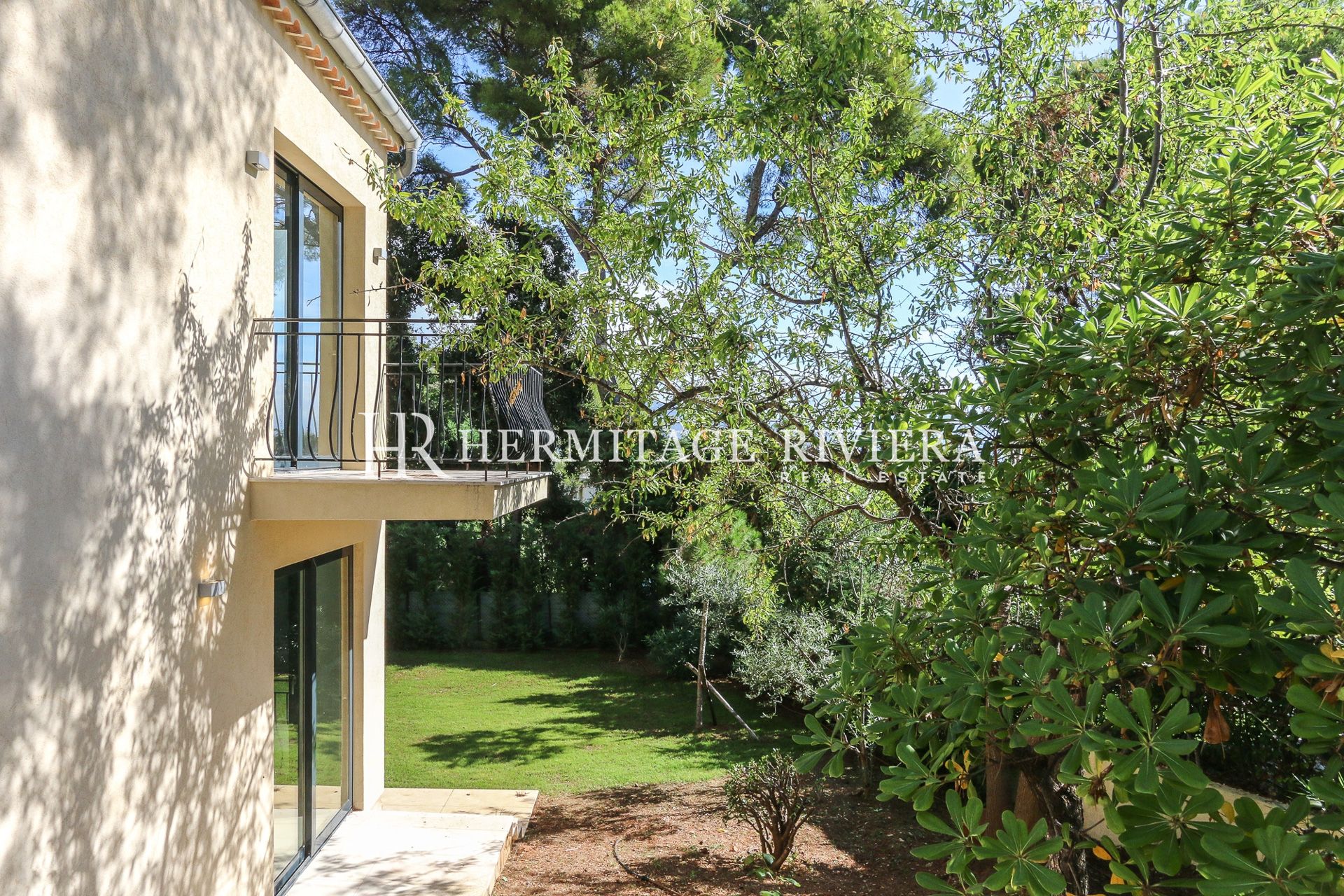 Renovert villa - Basseng - Hage - Havutsikt (bilde 23)