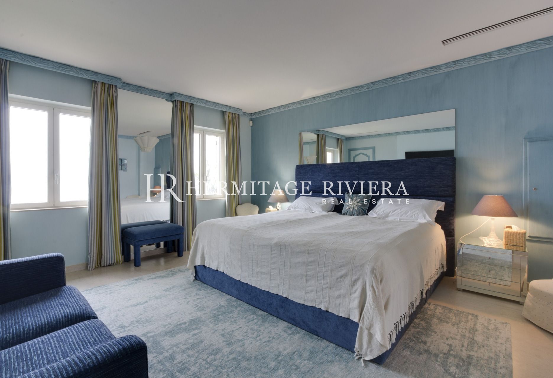 Fronte mare - Accesso diretto al mare - Piscina - Tenuta chiusa (immagine 9)
