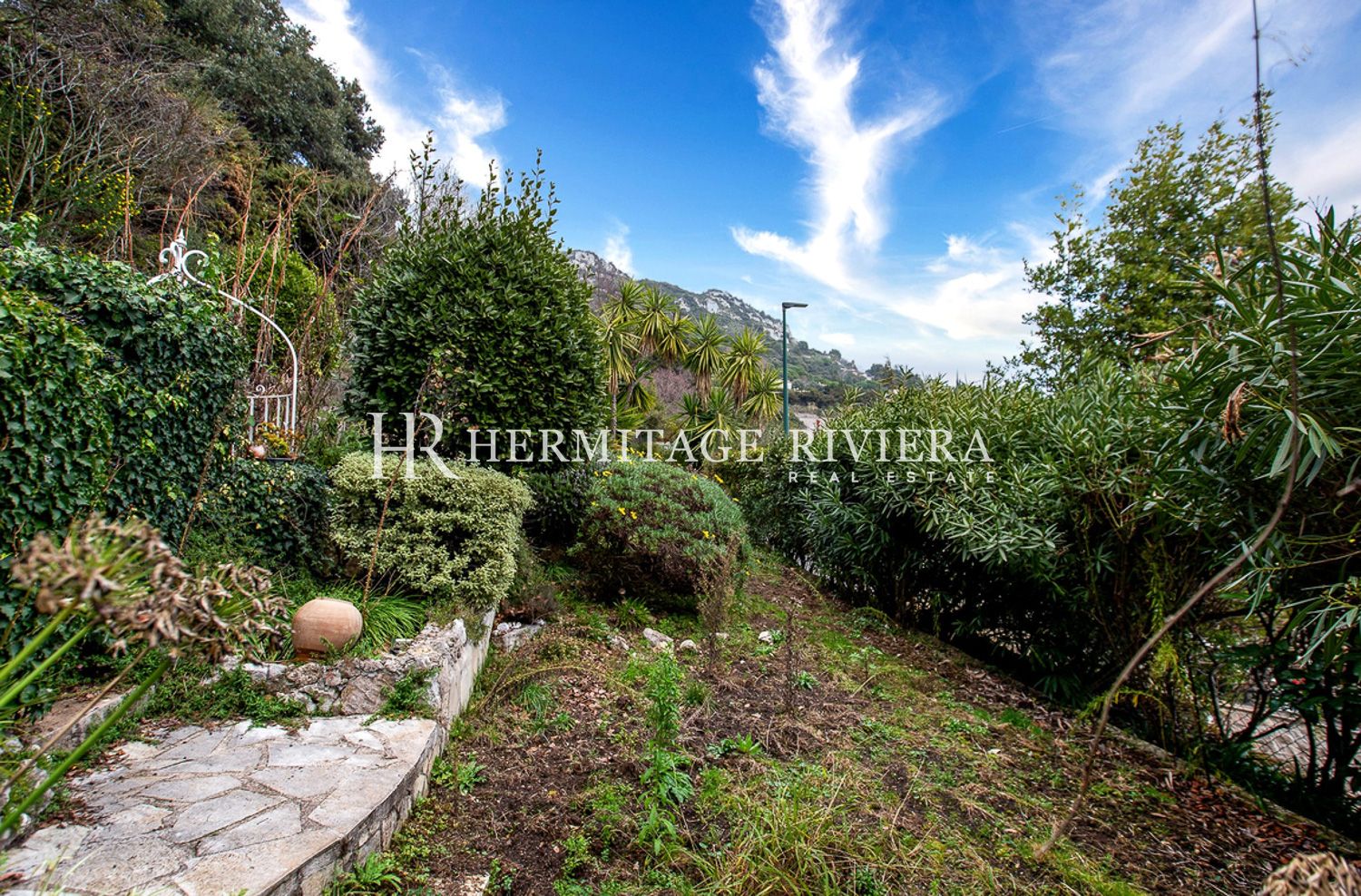 Villa in La Turbie Villa neo-provenzale Vista mare Vicino al villaggio di La Turbie (immagine 5)