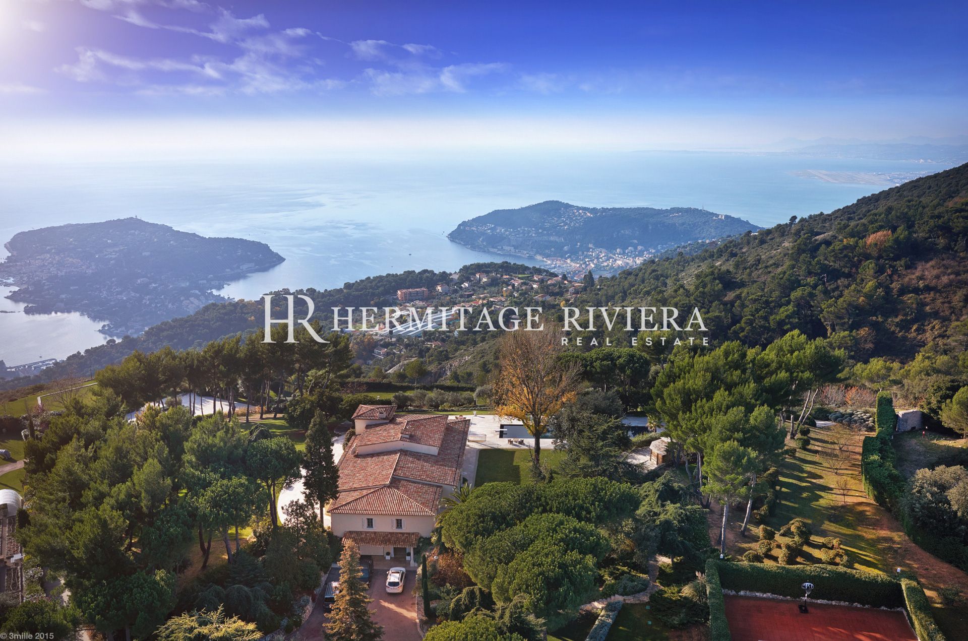 Stunning property - Tennis court - Football field - Heliport (image 4)