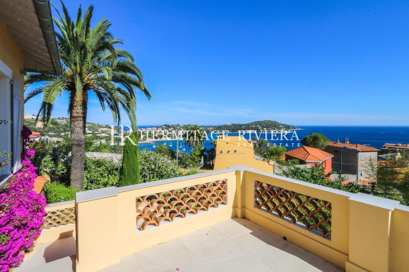 Charming property - Swimming pool - Sea views
