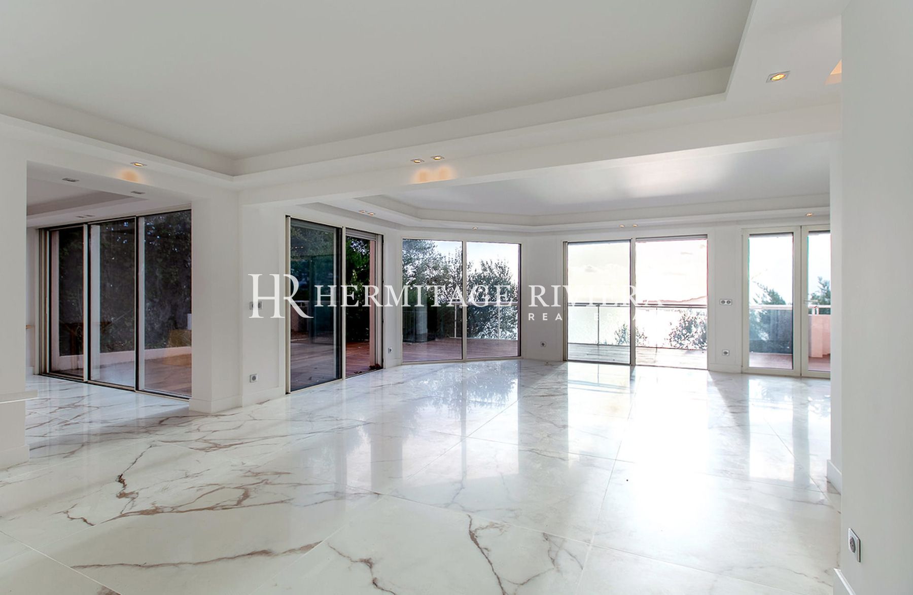Apartamento en Roquebrune-Cap-Martín Apartamento reformado de 3 dormitorios con vistas a Mónaco y terraza. (imagen 6)