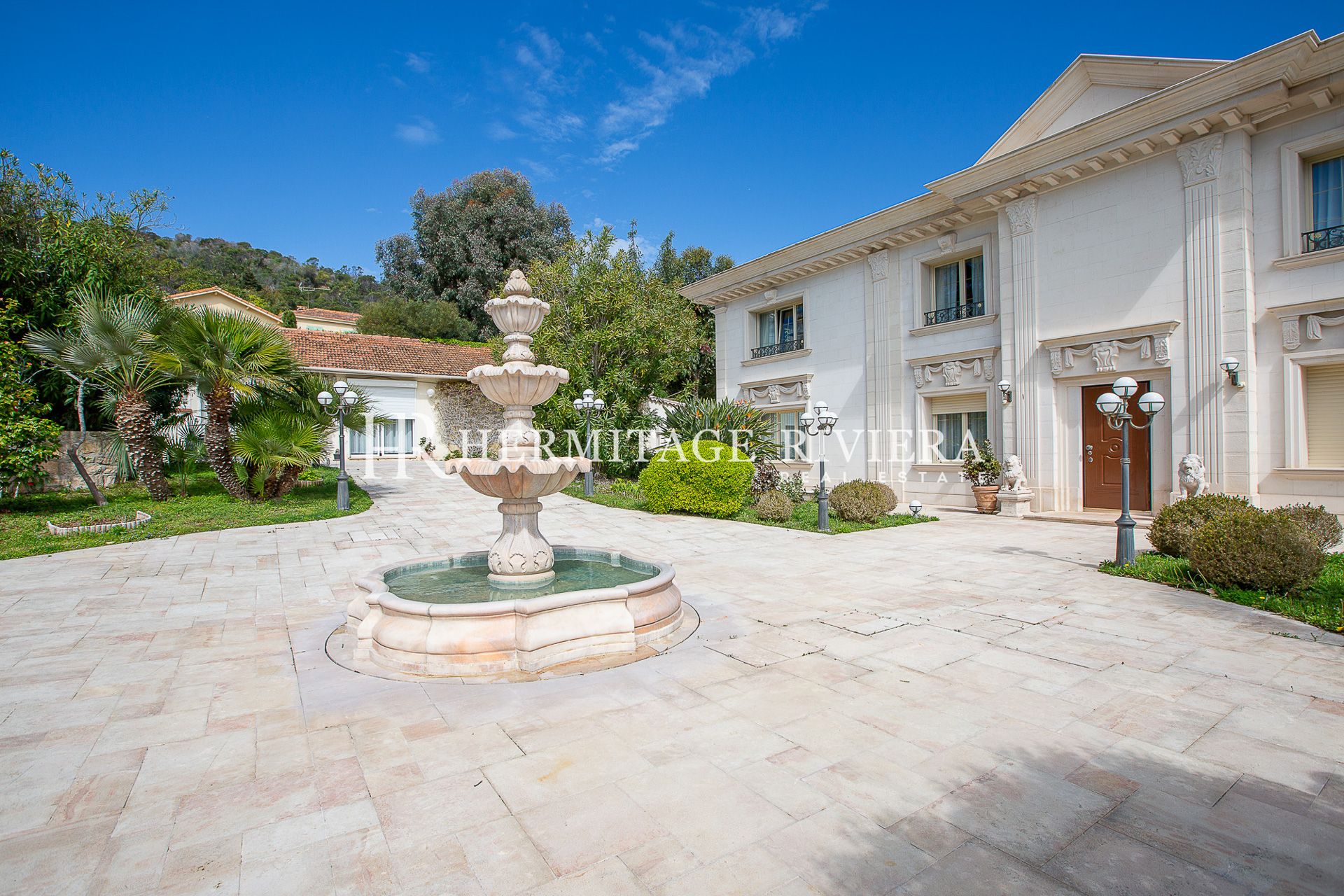 Exception prestigious property - Flat garden - Pool - Sea view  (image 42)