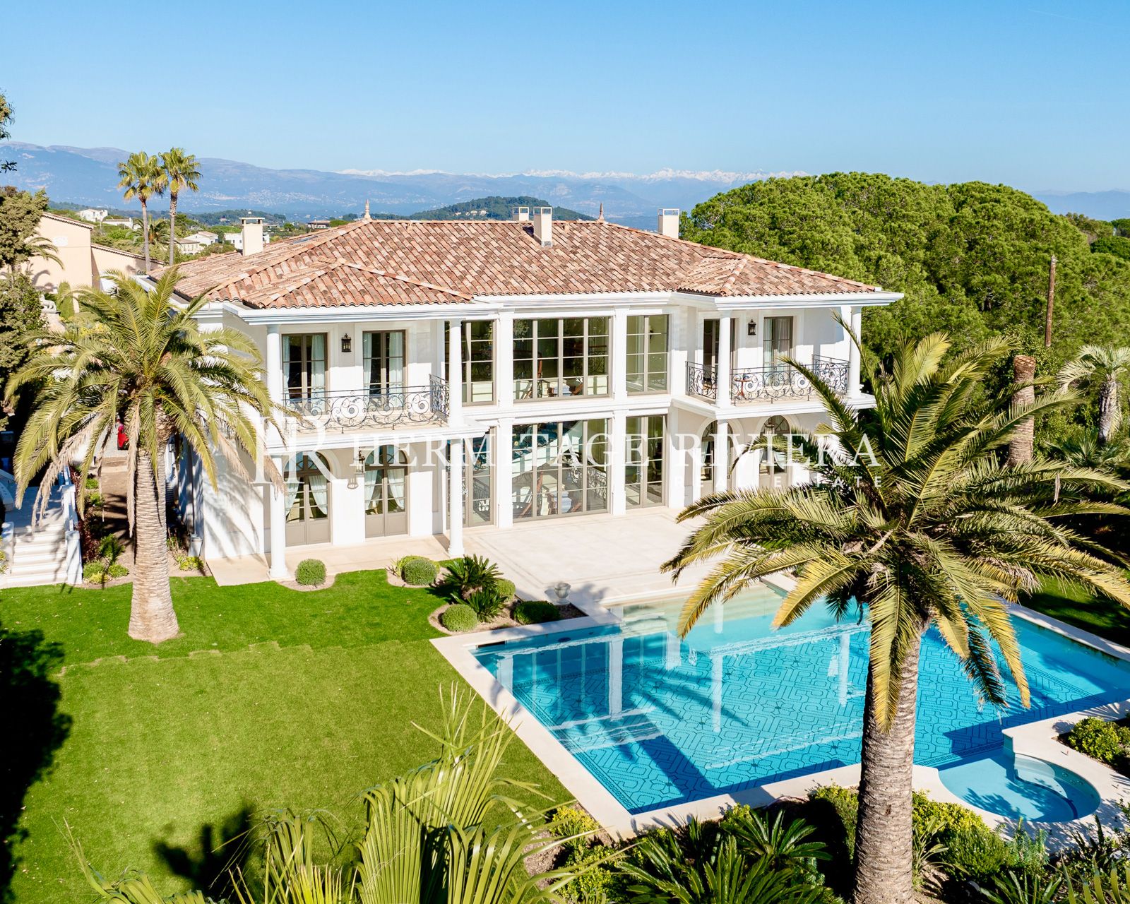 Magnificent Palace - Sea view - Tennis court - Pool (image 3)