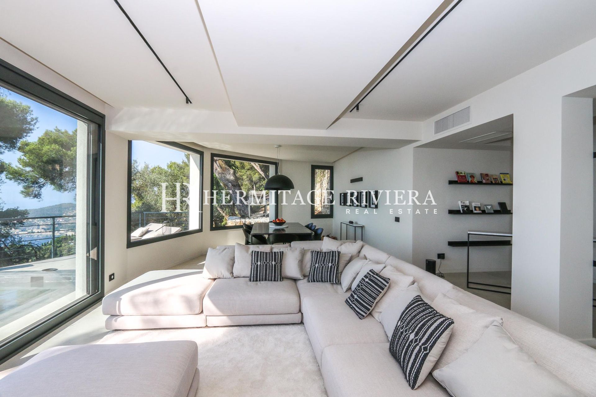 New modern with fantastic views (image 10)