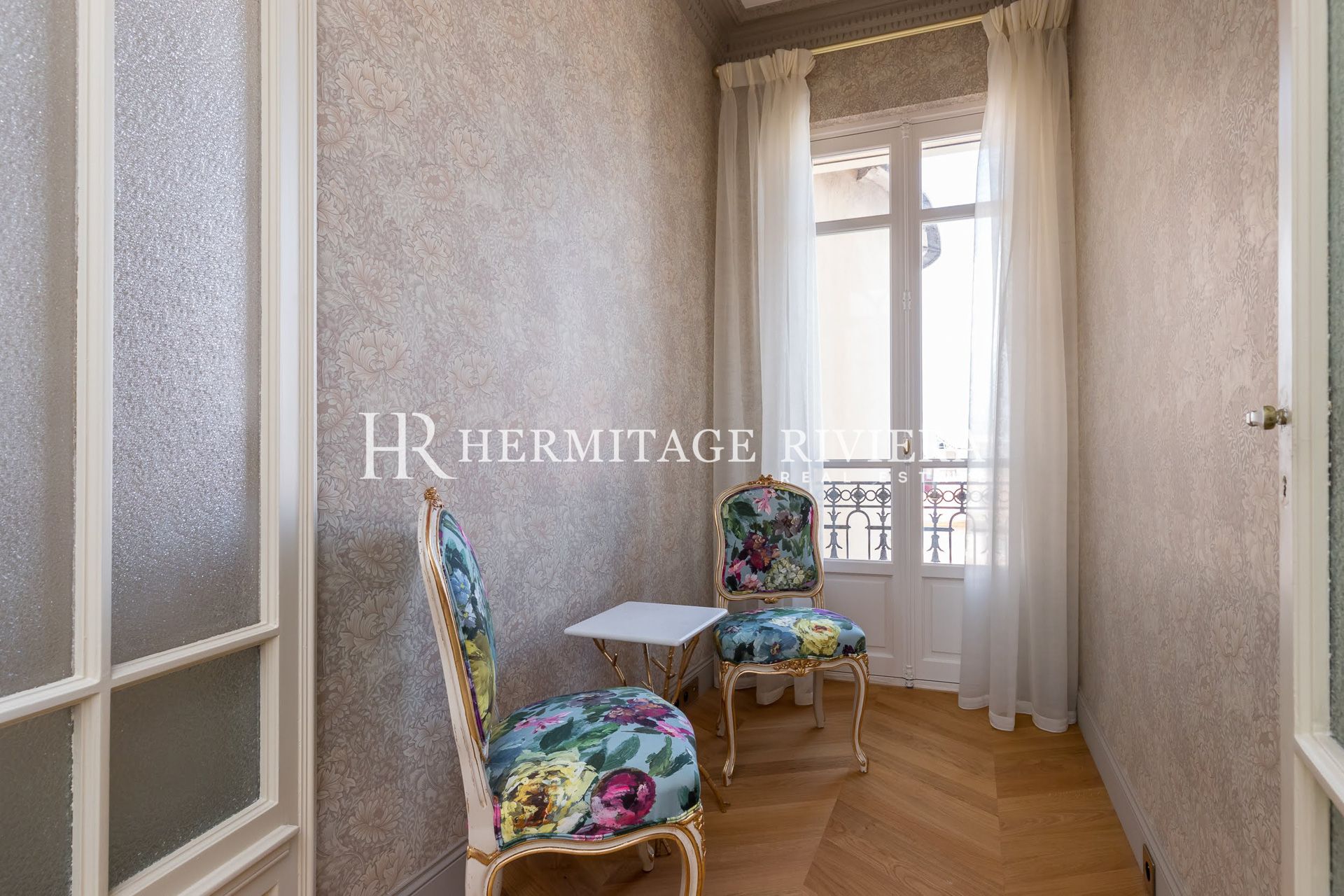 4 bedroom apartment - Waterfront - Renovated - Sea views  (image 17)