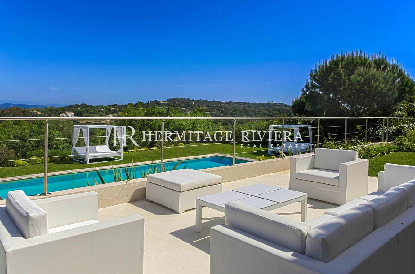 Luxury villa - Sea views - Pool (image 8)