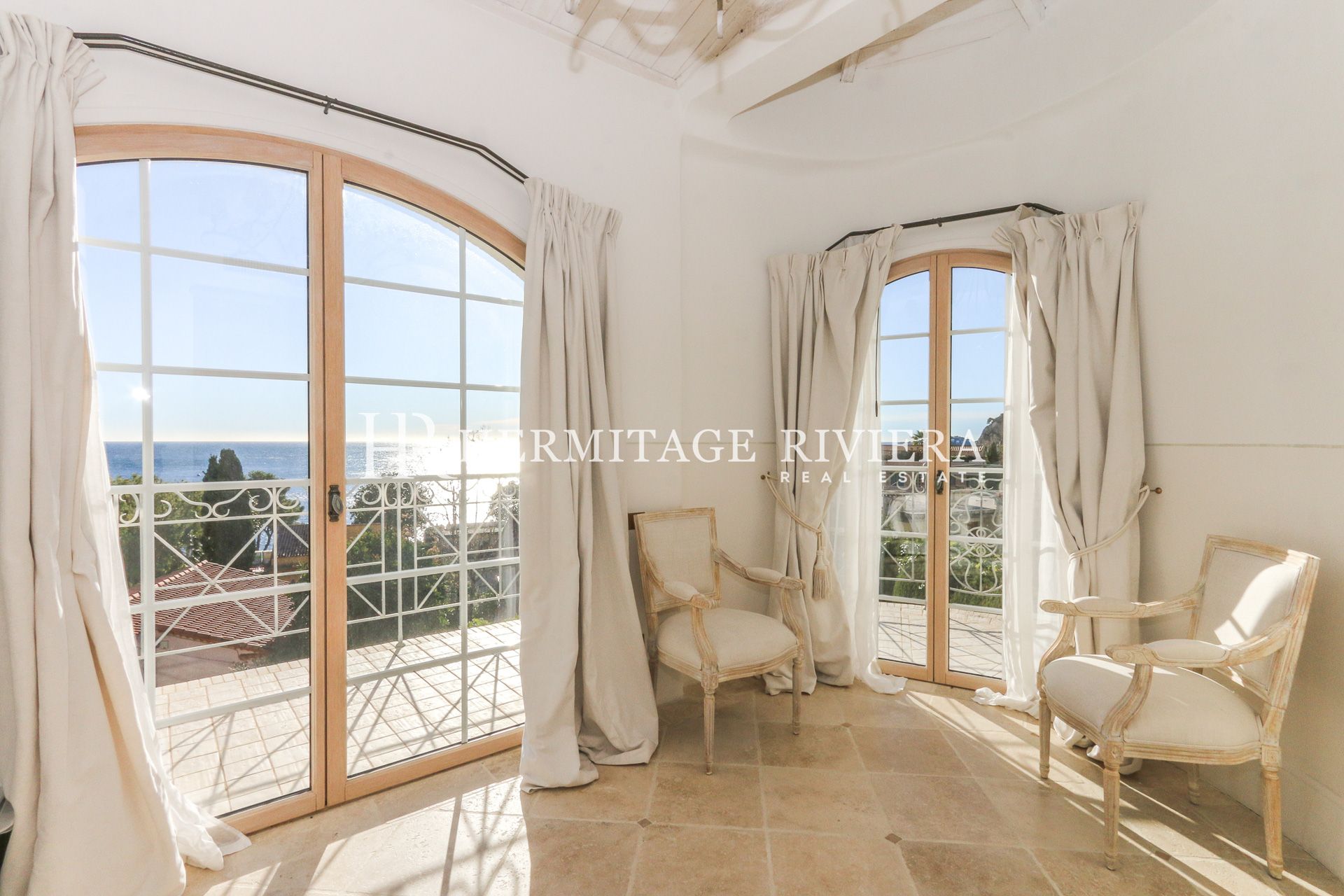 海景 - 靠近海滩 - 游泳池 (图片 22)