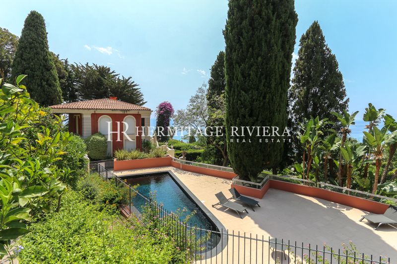 Apartamento de 3 dormitorios con jardín privado