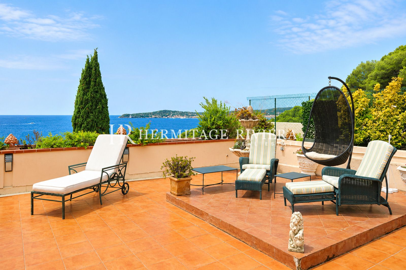Terrasse su sud d'un penthouse à vendre à Cap-d'Ail
