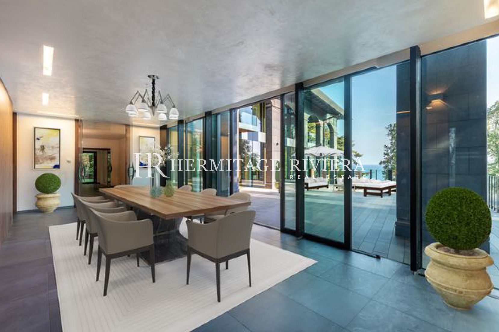 New waterfront mansion - Private beach  (image 5)