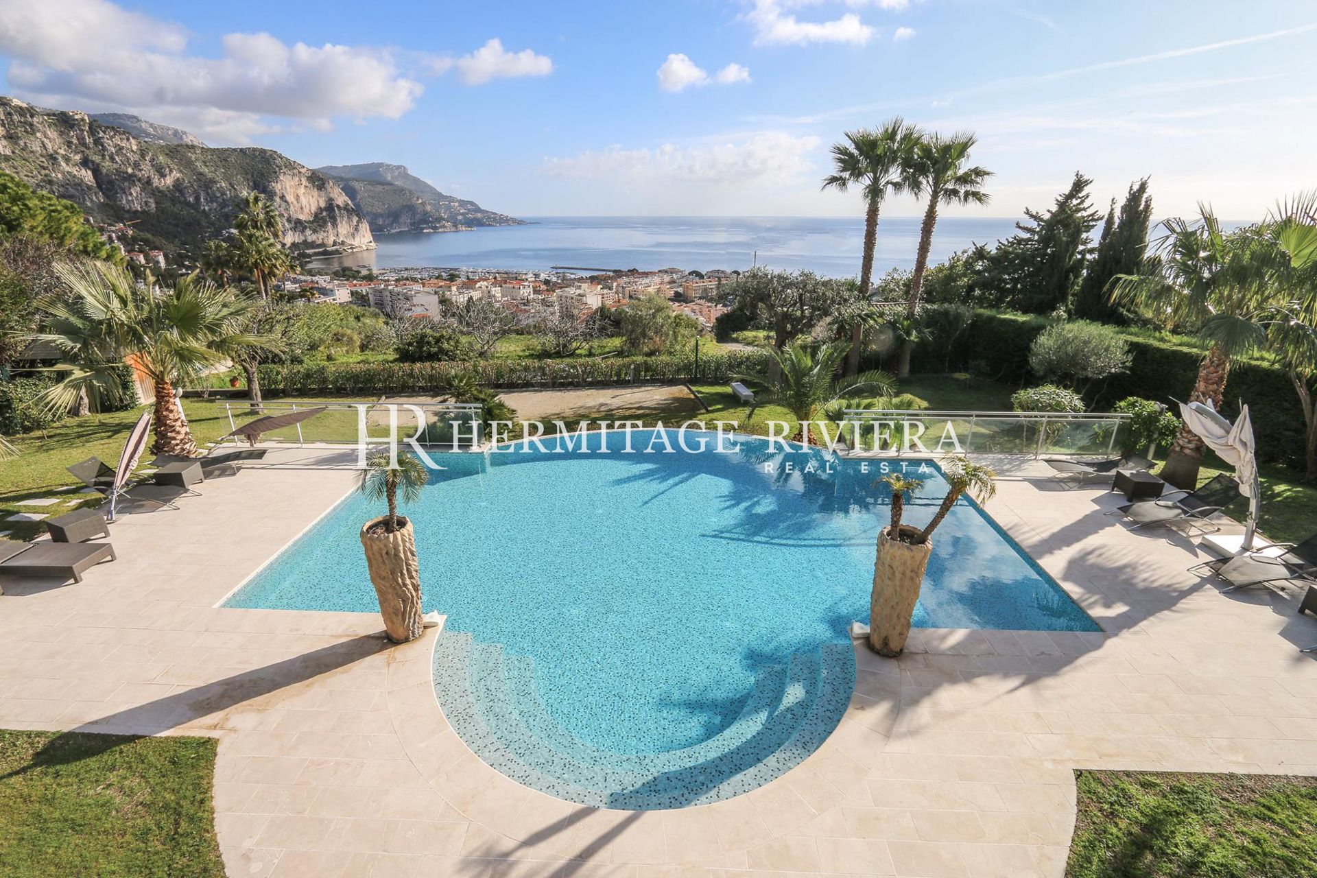 Villa i californisk stil - Pool - Havudsigt - Tæt på strand  (billede 3)