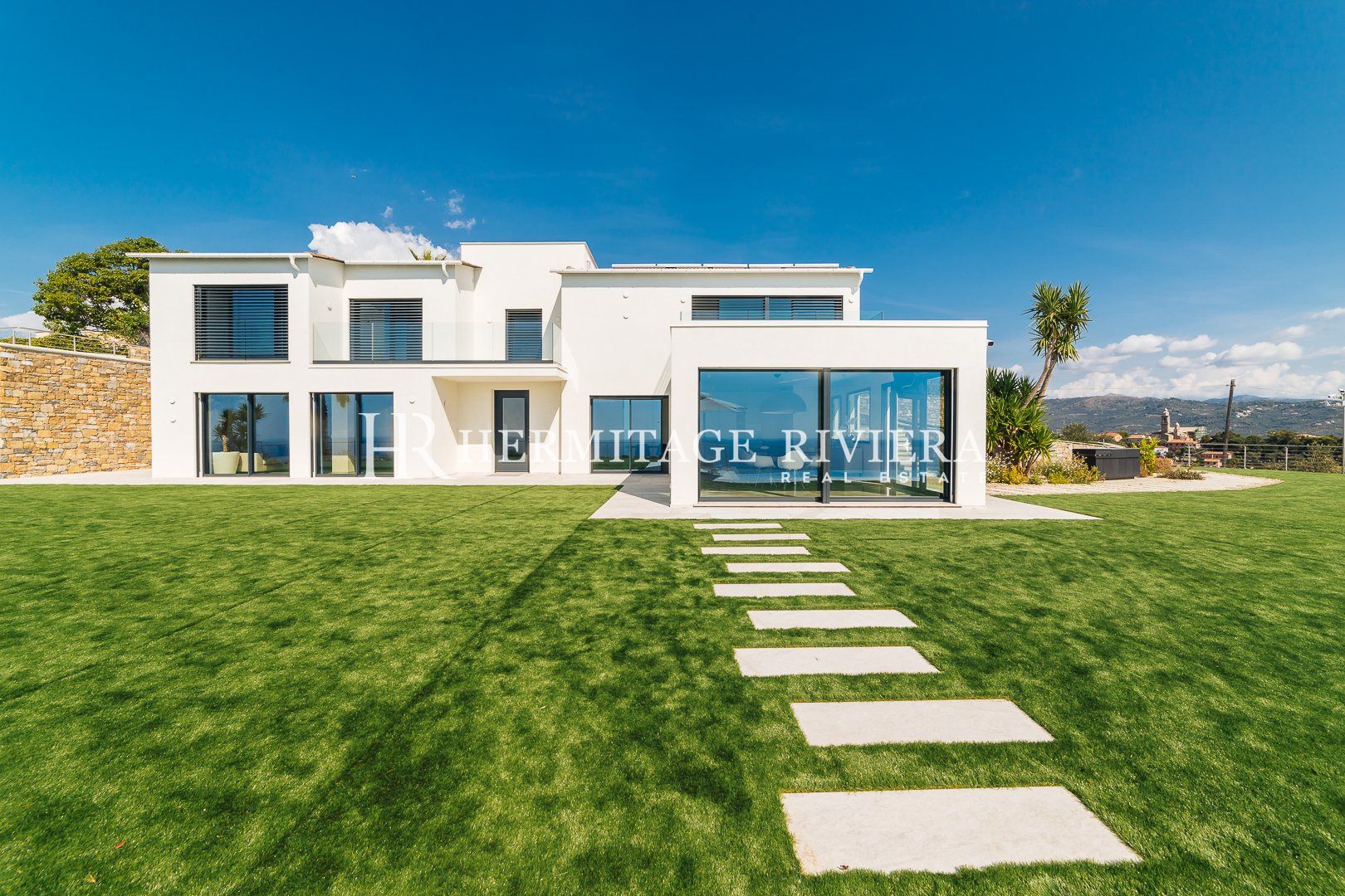 Elegant property - Sea view - Pool (image 2)
