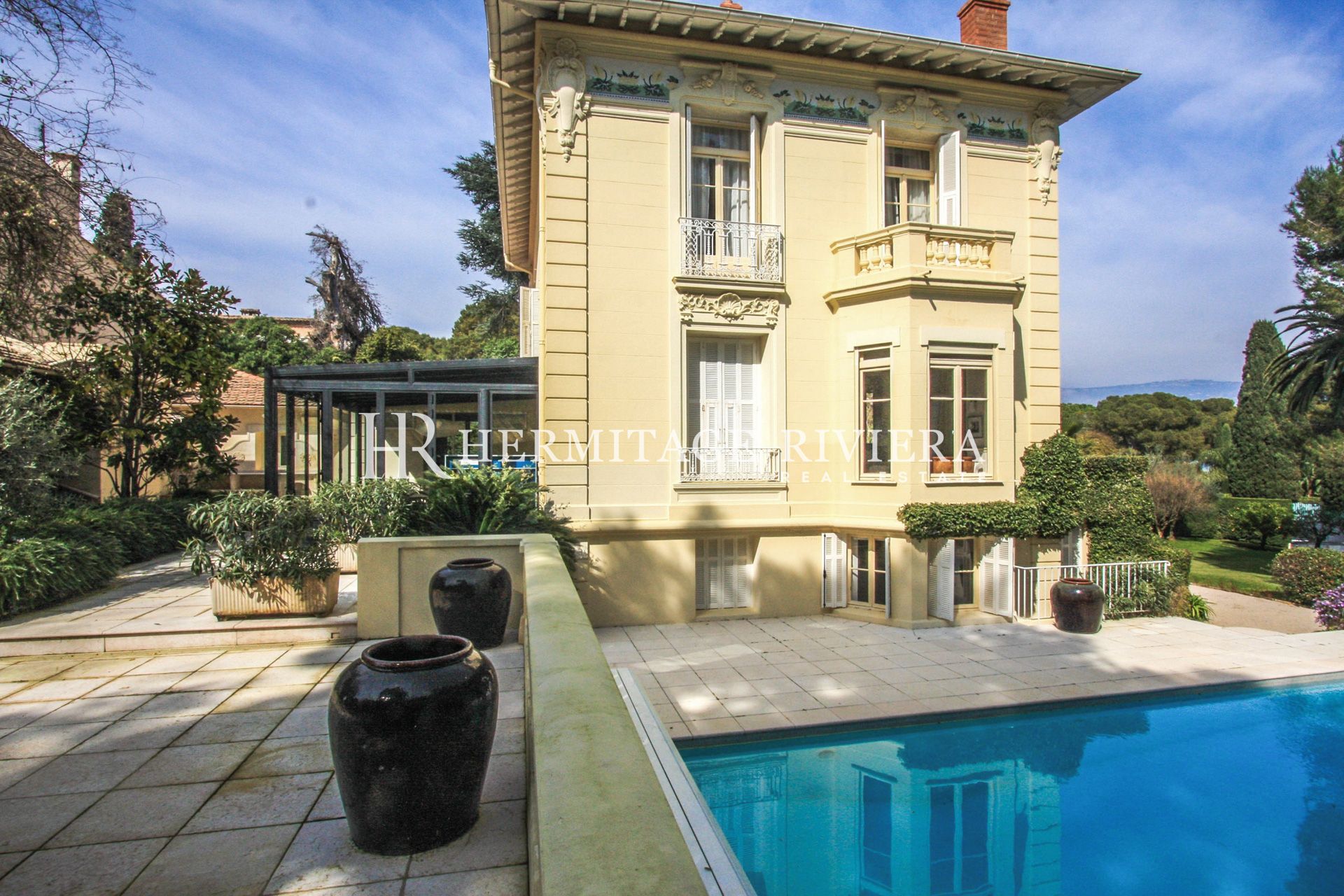 Belle Epoque villa close Grand Hotel  (image 2)